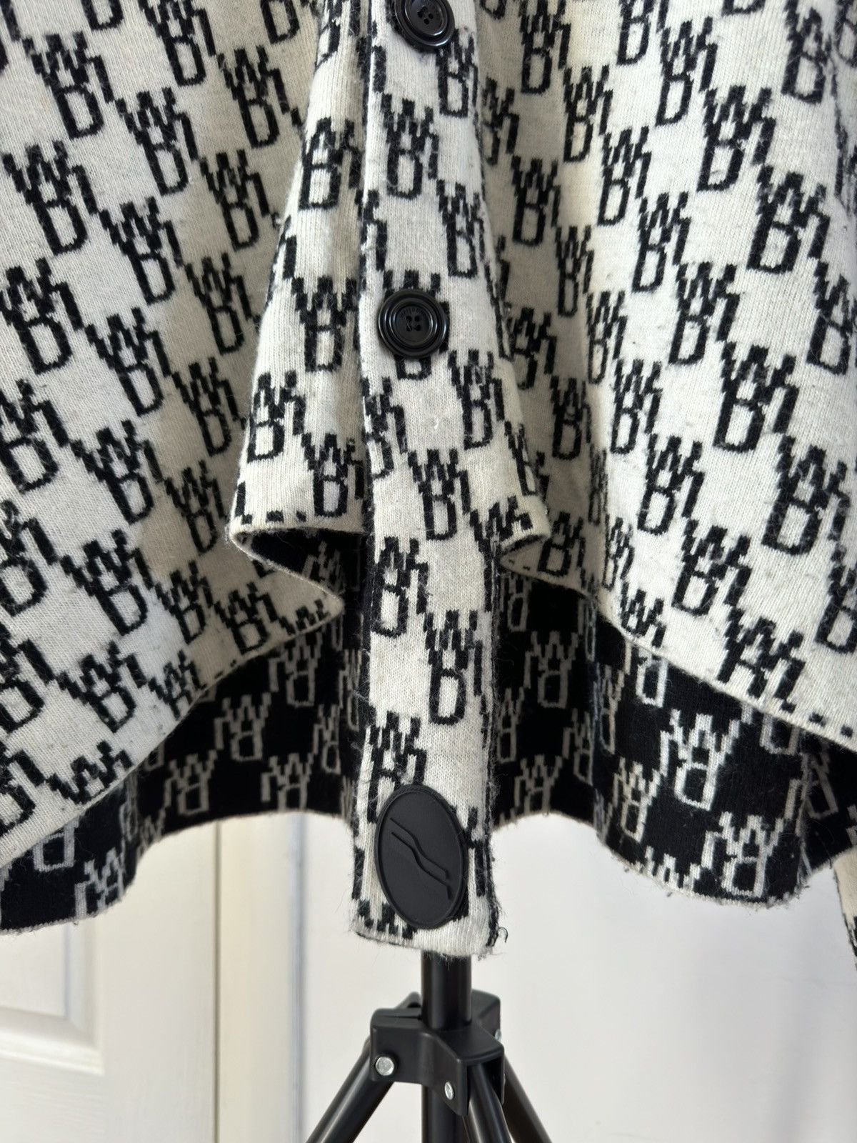 WE11DONE Welldone We11done Monogram Buttoned Wool Cardigan Size US XL / EU 56 / 4 - 4 Thumbnail