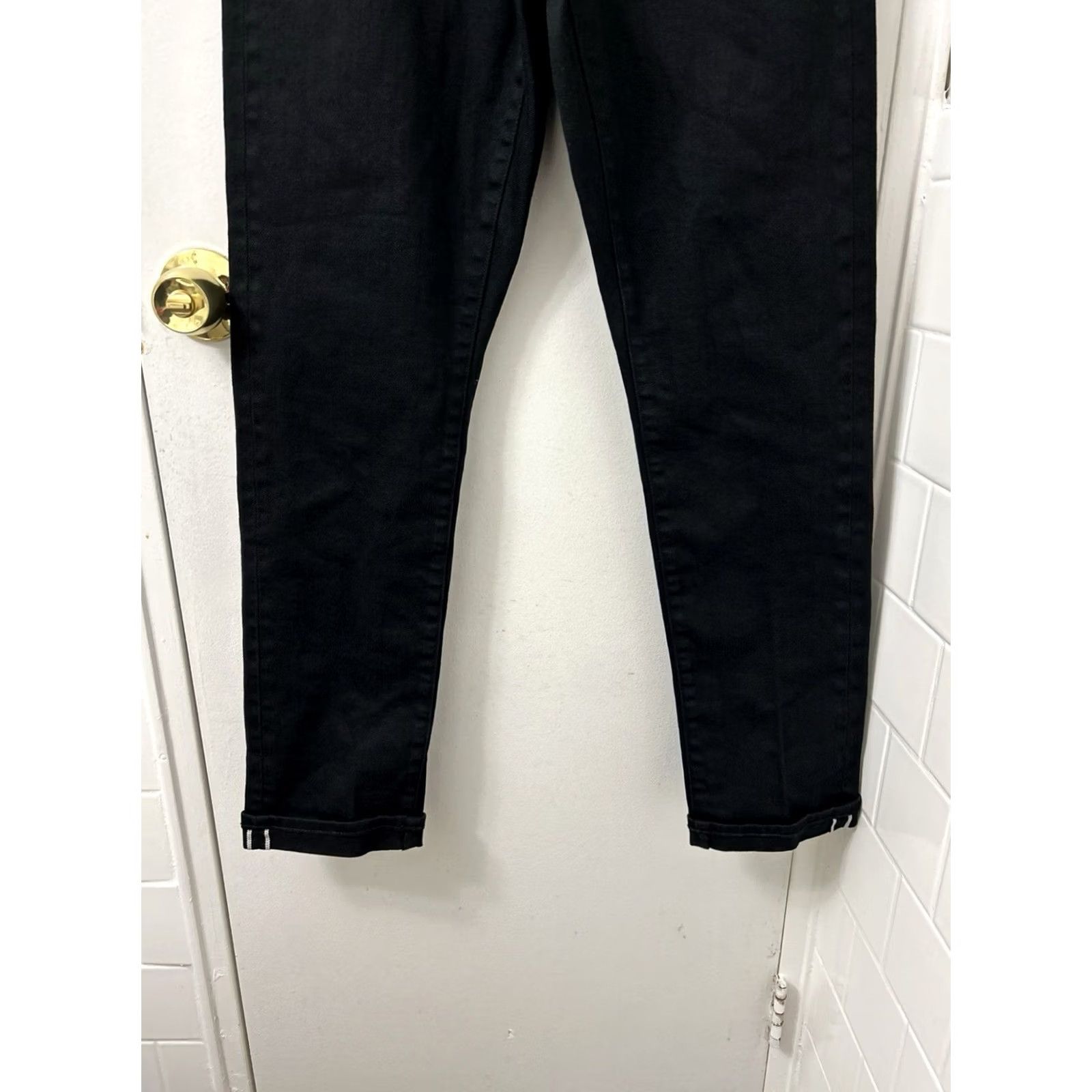 Uniqlo UNIQLO JEANS Slim Straight Jeans Mens 30x32 Black Selvedge Stretch Denim Button Fly 5-Pocket Baggy? No. Size US 30 / EU 46 - 3 Thumbnail