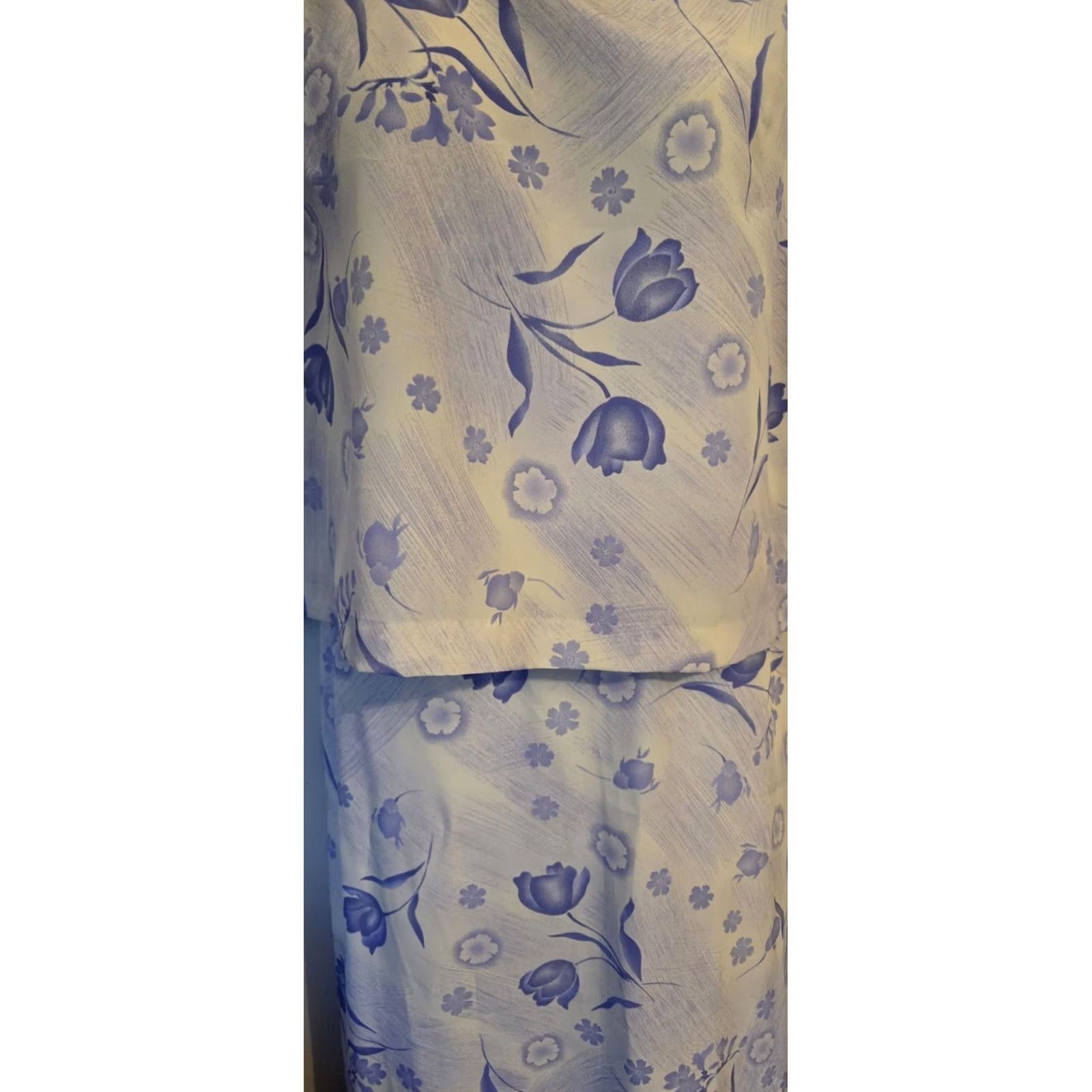 Blair VINTAGE Blair 2 Pc Floral Maxi Skirt Sleeveless Top 20 P Dusty Lilac - Outfit/Set Womens Plus Size 20P Lilac Floral Moon? Size 3XL / US 20-22 - 7 Thumbnail