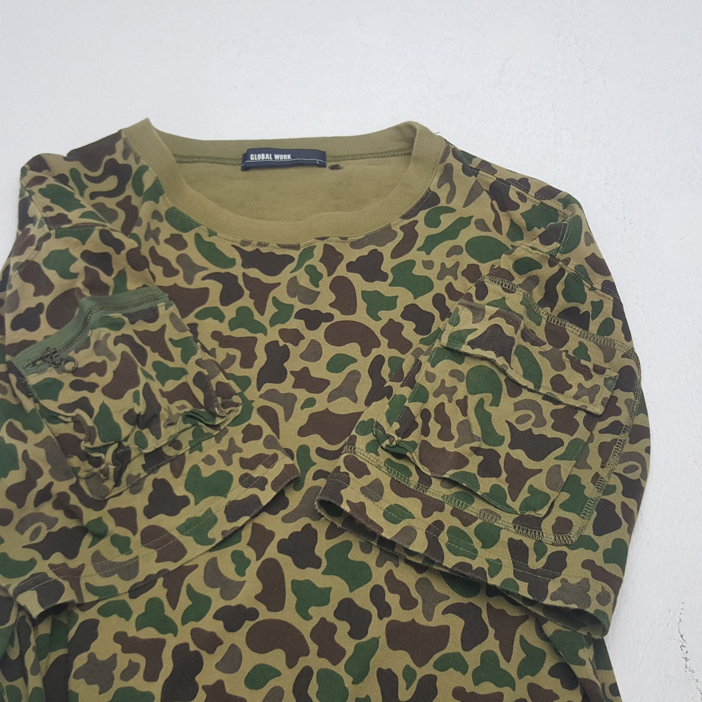 Global Work × Vintage Vintage Global Work Camo Military Style Tshirt C285N25 Size US XL / EU 56 / 4 - 5 Thumbnail