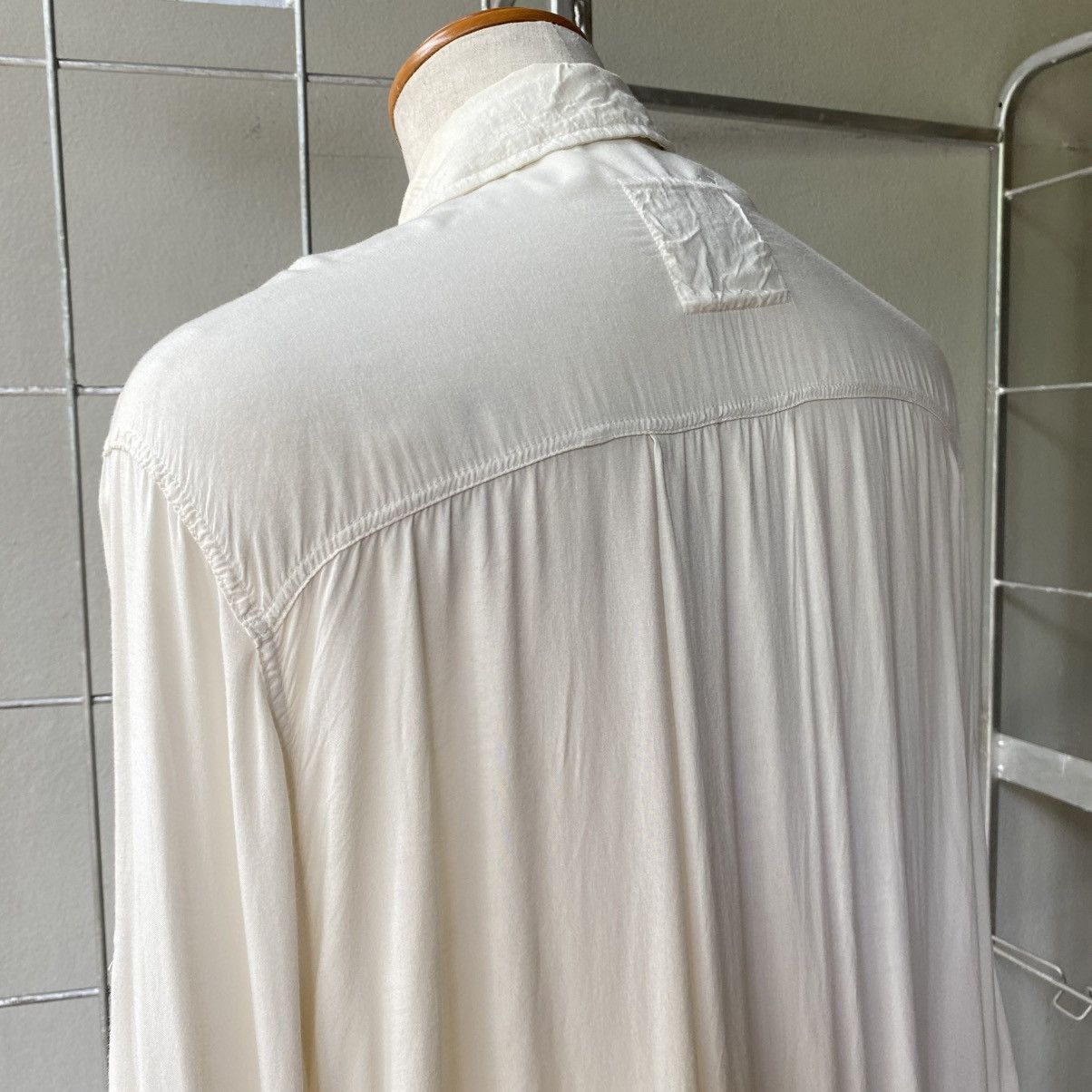 Designer × Japanese Brand G.O.A White Soft Long Sleeve Shirt with Chest Pockets Size ONE SIZE - 18 Thumbnail
