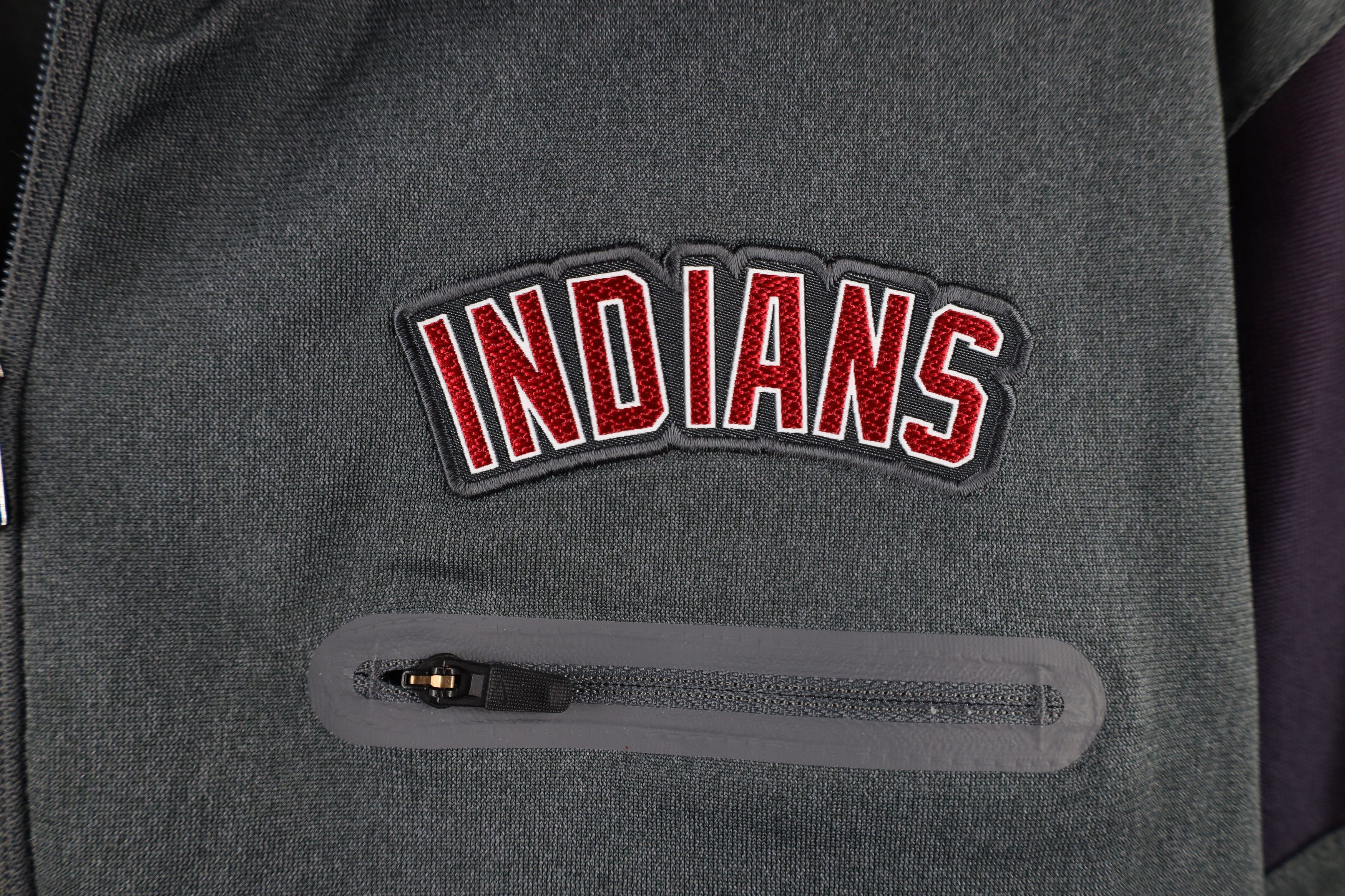 Nike × Vintage Nike Baseball Cleveland Indians Half Zip Pullover Top Size US XL / EU 56 / 4 - 4 Thumbnail