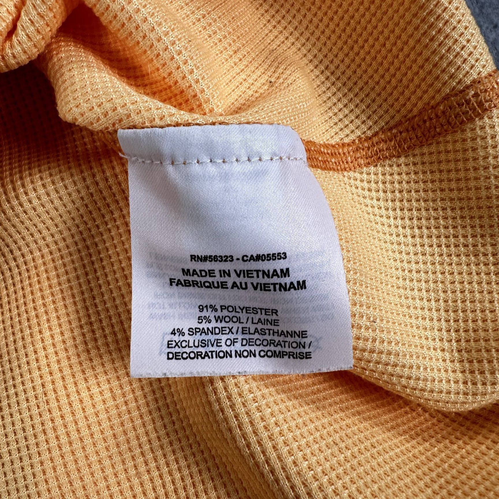 Nike Nike ACG Shirt Womens M Orange Long Sleeve Thermal Base Layer BQ3417-884 Size M / US 6-8 / IT 42-44 - 6 Thumbnail