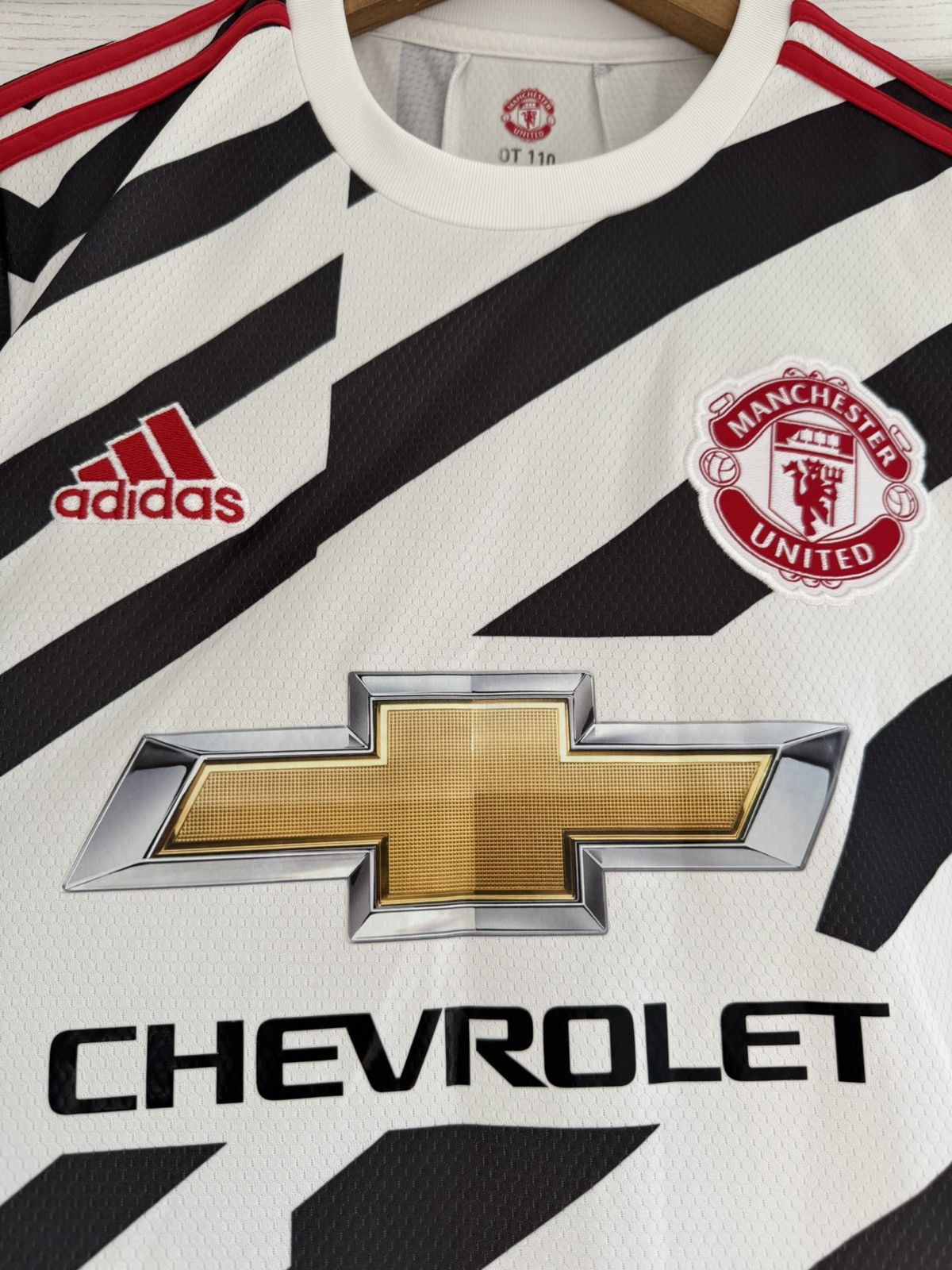 Adidas Manchester United 2020-2021 Third Soccer Jersey Football Kit Size US M / EU 48-50 / 2 - 5 Thumbnail