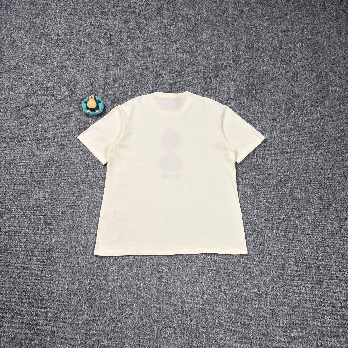 Louis Vuitton LV x Nigo Off-White Duck Print T-shirt XL Near New Size US XL / EU 56 / 4 - 2 Thumbnail