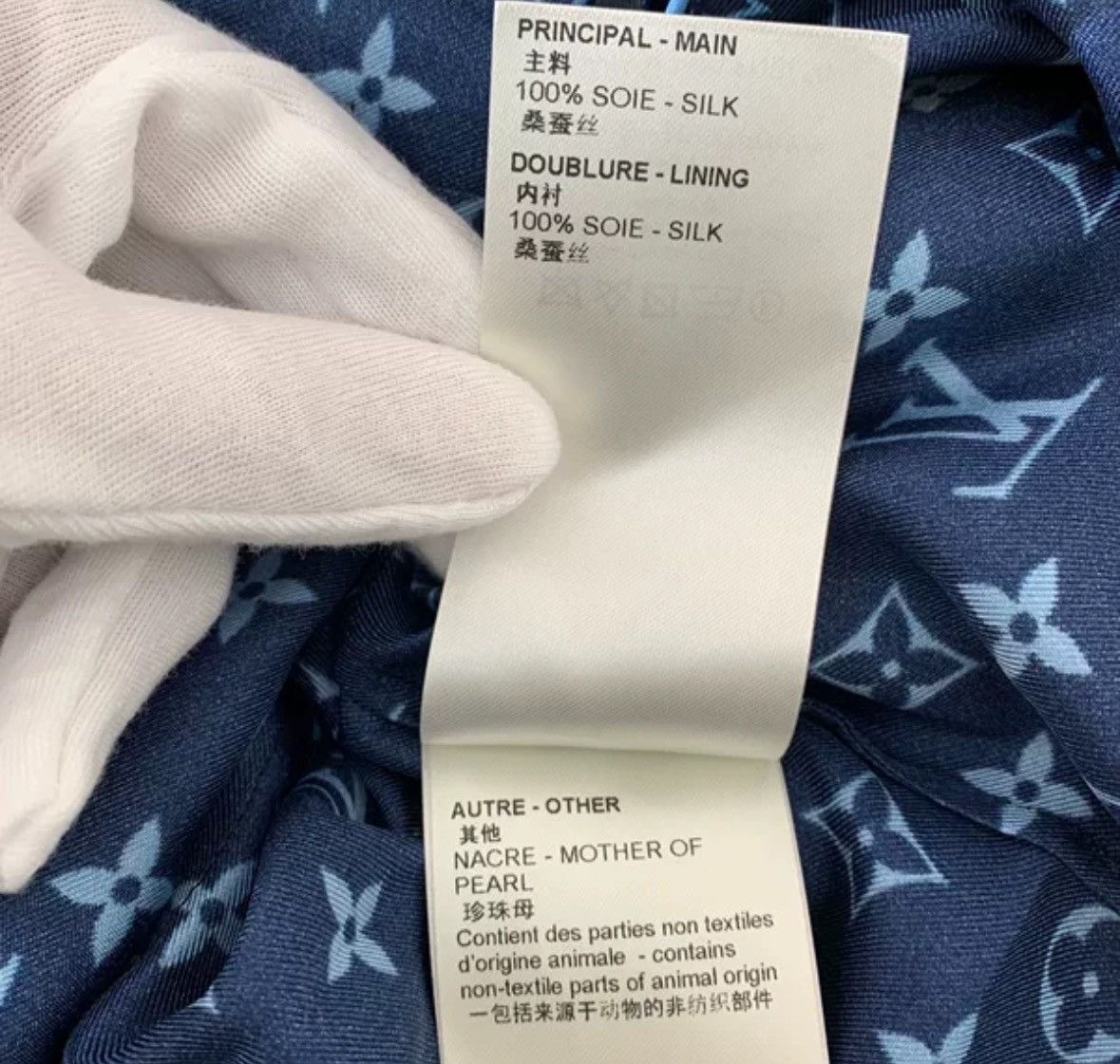 Louis Vuitton Louis Vuitton letter printed pajama style long sleeved shirt Size US S / EU 44-46 / 1 - 5 Thumbnail