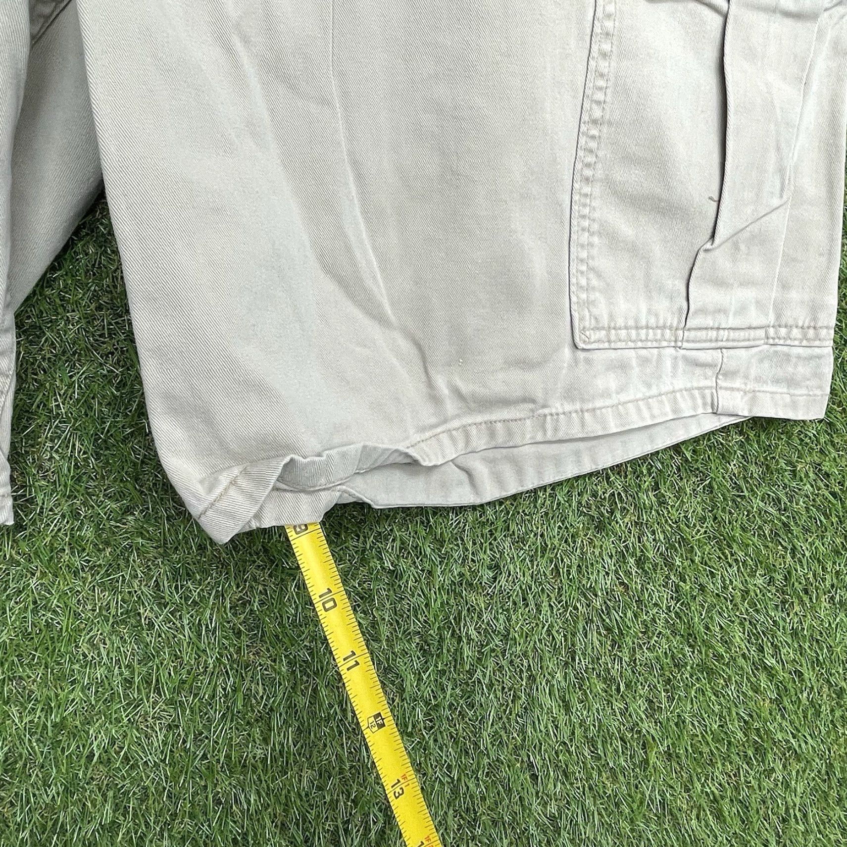 Levi's VINTAGE Levi's Silvertab Cargo Shorts Mens 40 Khaki Beige 100% Cotton Y2K Baggy Skater Size US 40 / EU 56 - 6 Thumbnail