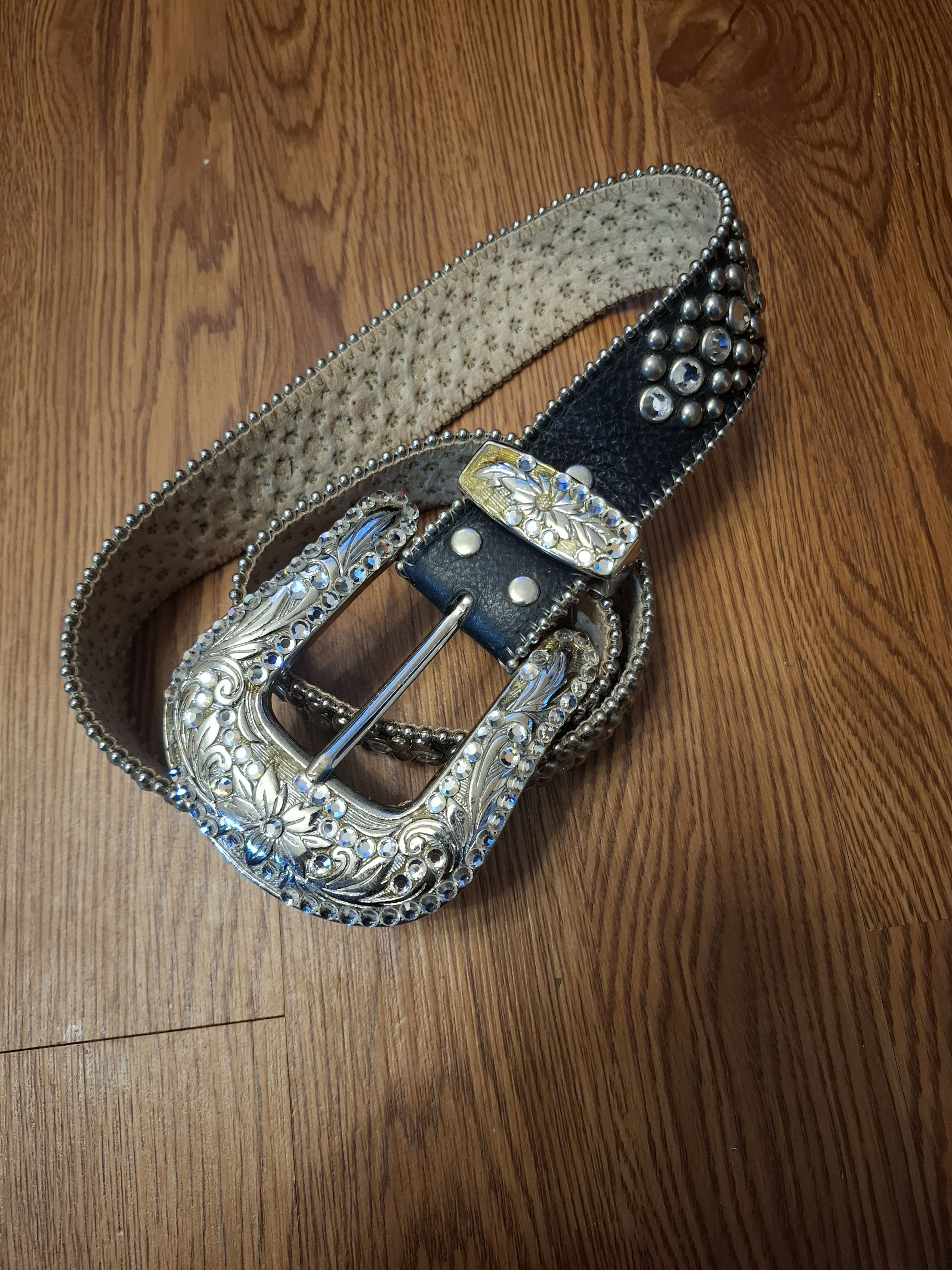 B.B. Simon B.b. Simon Stud Rhinestone Belt Size 28 - 2 Thumbnail