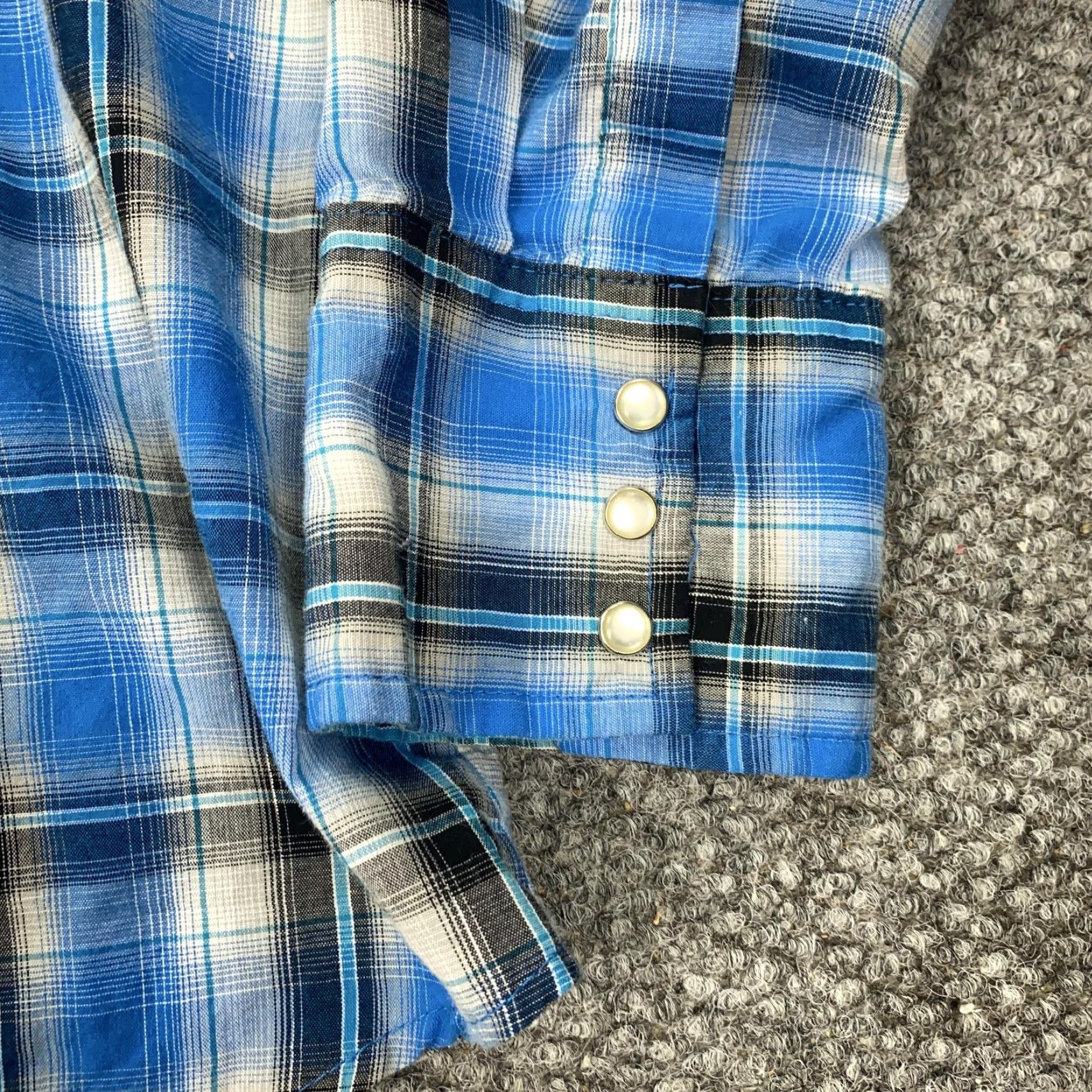 Wrangler Wrangler Shirt Large Blue Plaid Western Fashion Snap Pearl Pockets Rodeo Mens Size US L / EU 52-54 / 3 - 4 Thumbnail