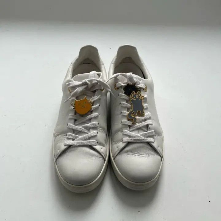 Other Louis Vuitton Cat Illustration White Sneakers -2508 Size US 7 / IT 37 - 2 Thumbnail