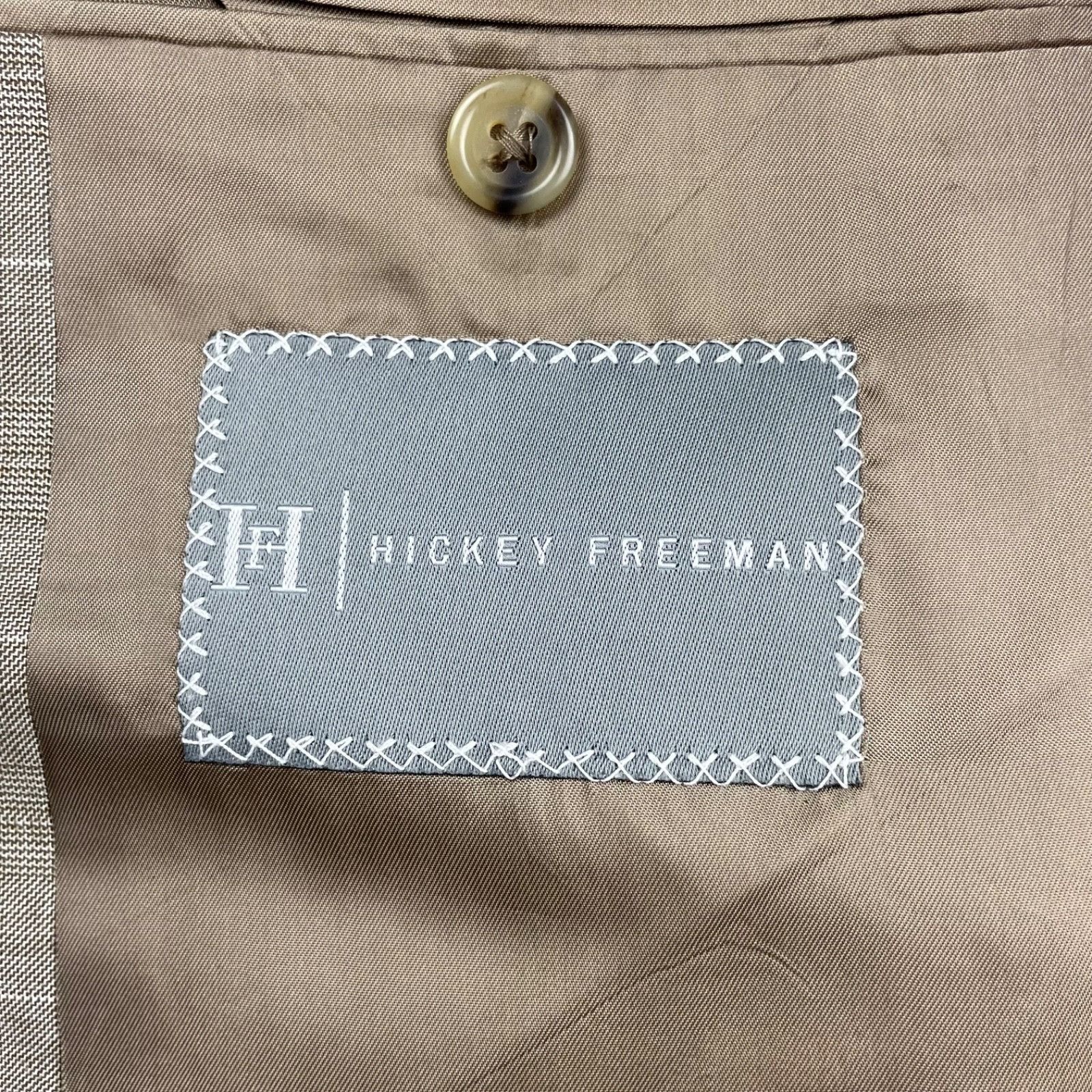Hickey Freeman Hickey Freeman Men’s 100% Wool 2-Button Suit Beige/Brown Pla Size 40R - 6 Thumbnail