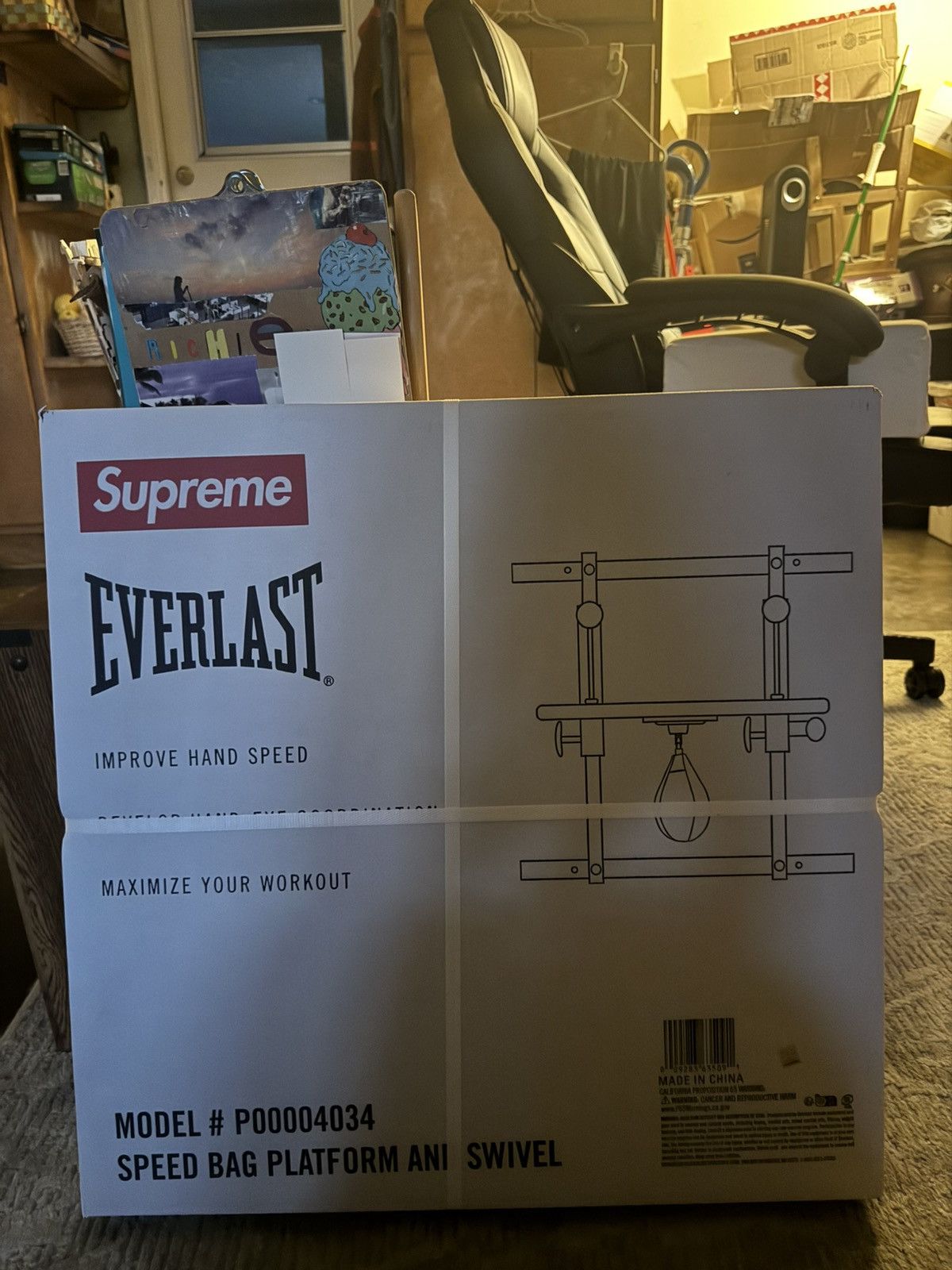 Supreme®/ Everlast® Speed Bag + Platform 11” x 7” durable leather