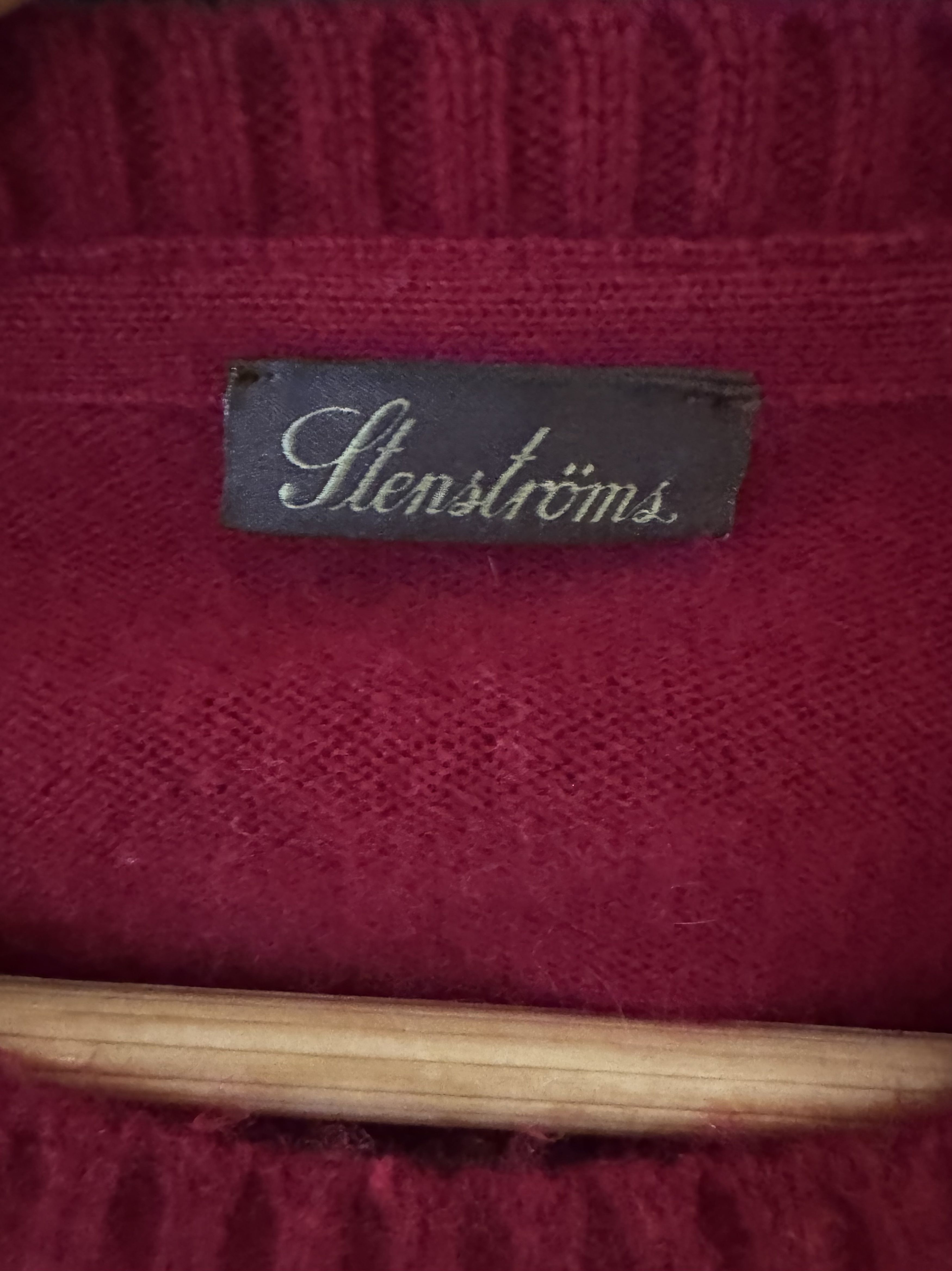 Strenstroms Stenstroms Red Cashmere Sweater. US L Size US L / EU 52-54 / 3 - 3 Thumbnail