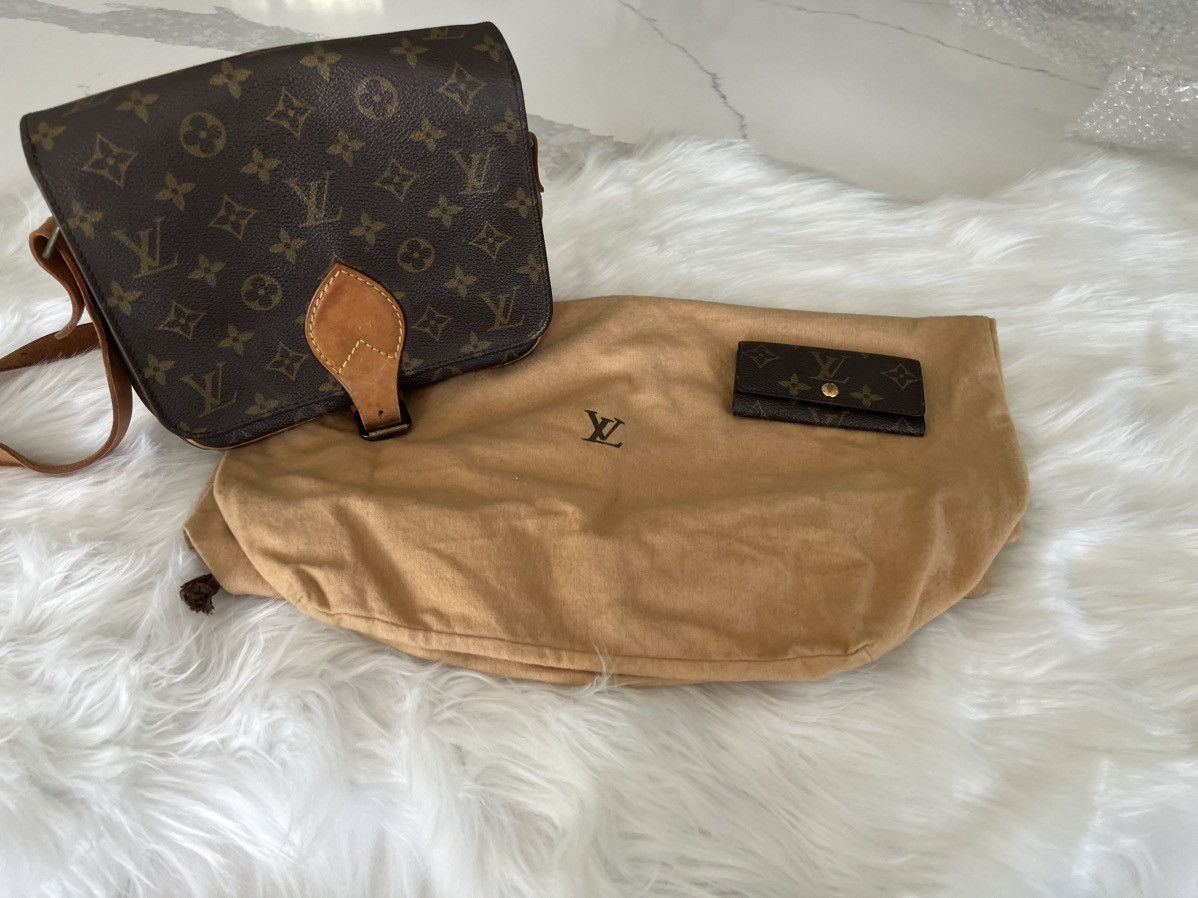 Louis Vuitton Louis Vuitton Cartouchière MM Vintage Crossbody + LV Holder Size ONE SIZE - 12 Thumbnail