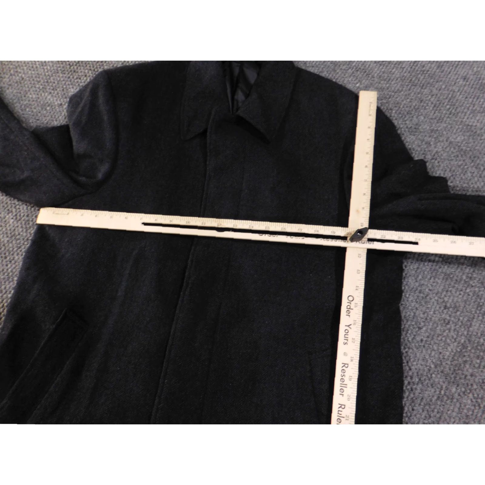 Ralph Lauren Lauren Ralph Lauren Coat Mens 44R Gray Wool Blend Dress Overcoat Herringbone Wool Size US S / EU 44-46 / 1 - 6 Thumbnail