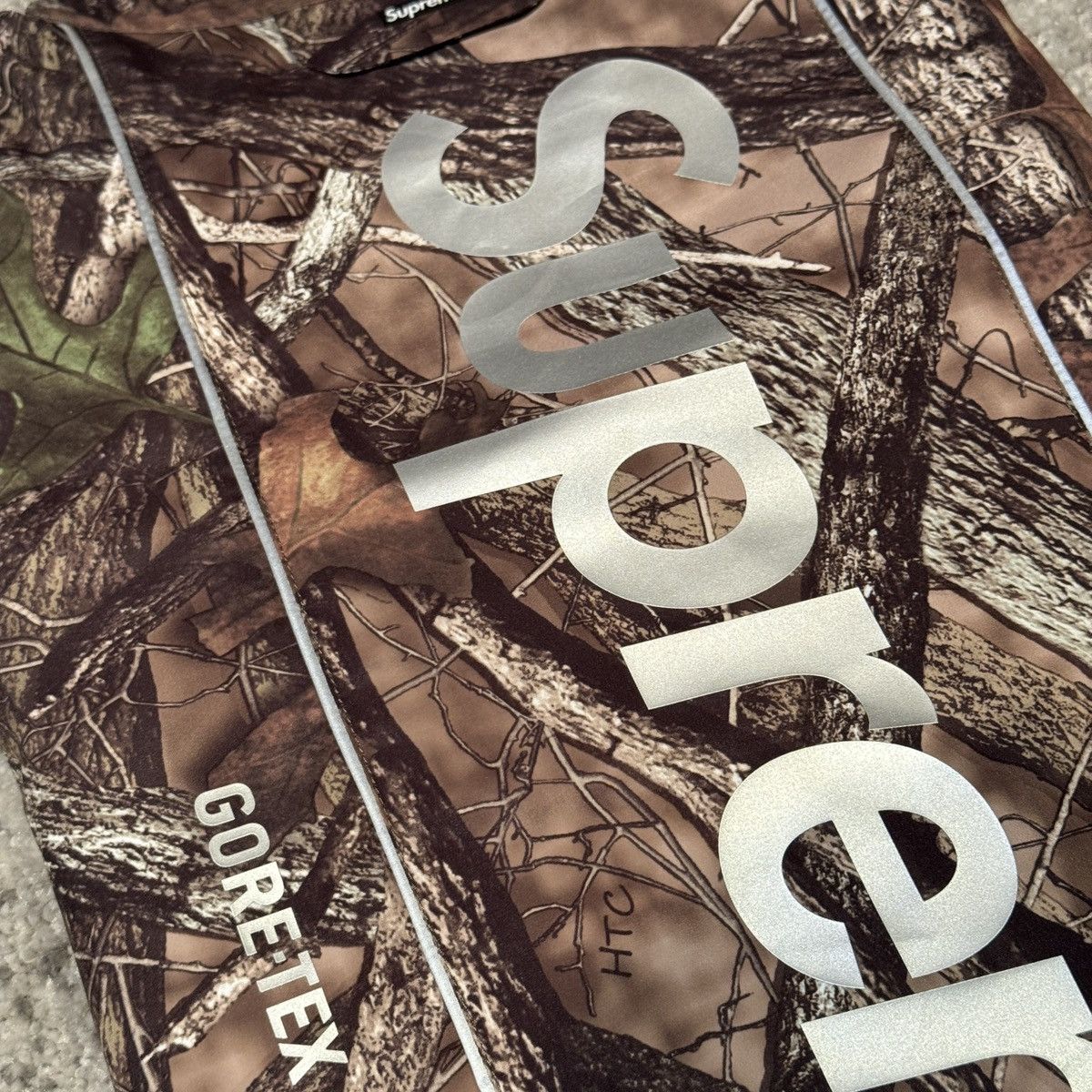 Supreme SUPREME GORE-TEX MEDIUM DOG JACKET HTC TRUETIMBER FALL CAMO Size ONE SIZE - 4 Thumbnail