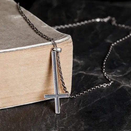 Other Cross Crazy STEAL! Y2K Chains Necklace Chain Size ONE SIZE - 2 Thumbnail