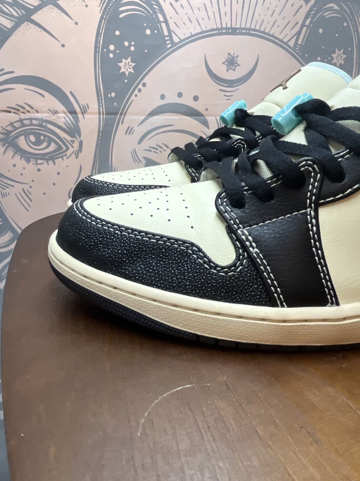 Jordan Brand Jordan 1 low SE “coconut milk” Size US 12 / EU 45 - 9 Thumbnail