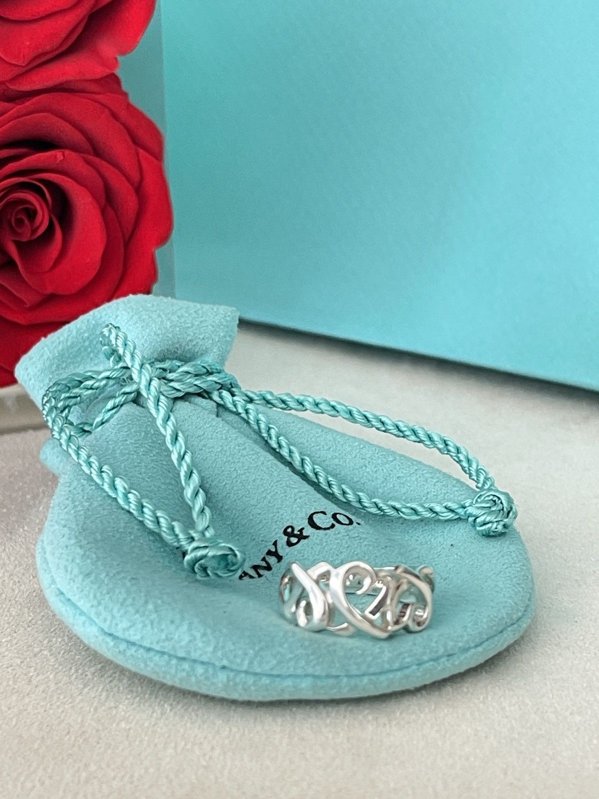 Tiffany & Co. TIFFANY & Co. Paloma Picasso Triple Heart Silver Ring 5 $450 Size ONE SIZE - 2 Thumbnail