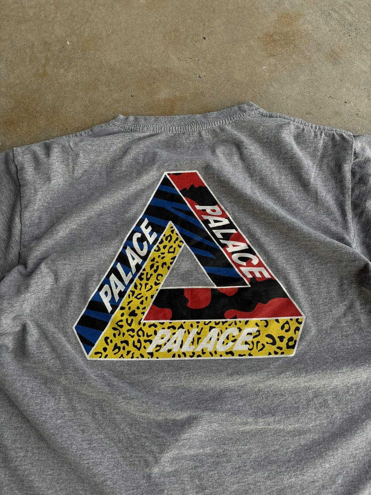 Japanese Brand × Vintage Crazy Palace Heather Grey Simple Triangle Logo Boxy Tee Size US L / EU 52-54 / 3 - 3 Thumbnail