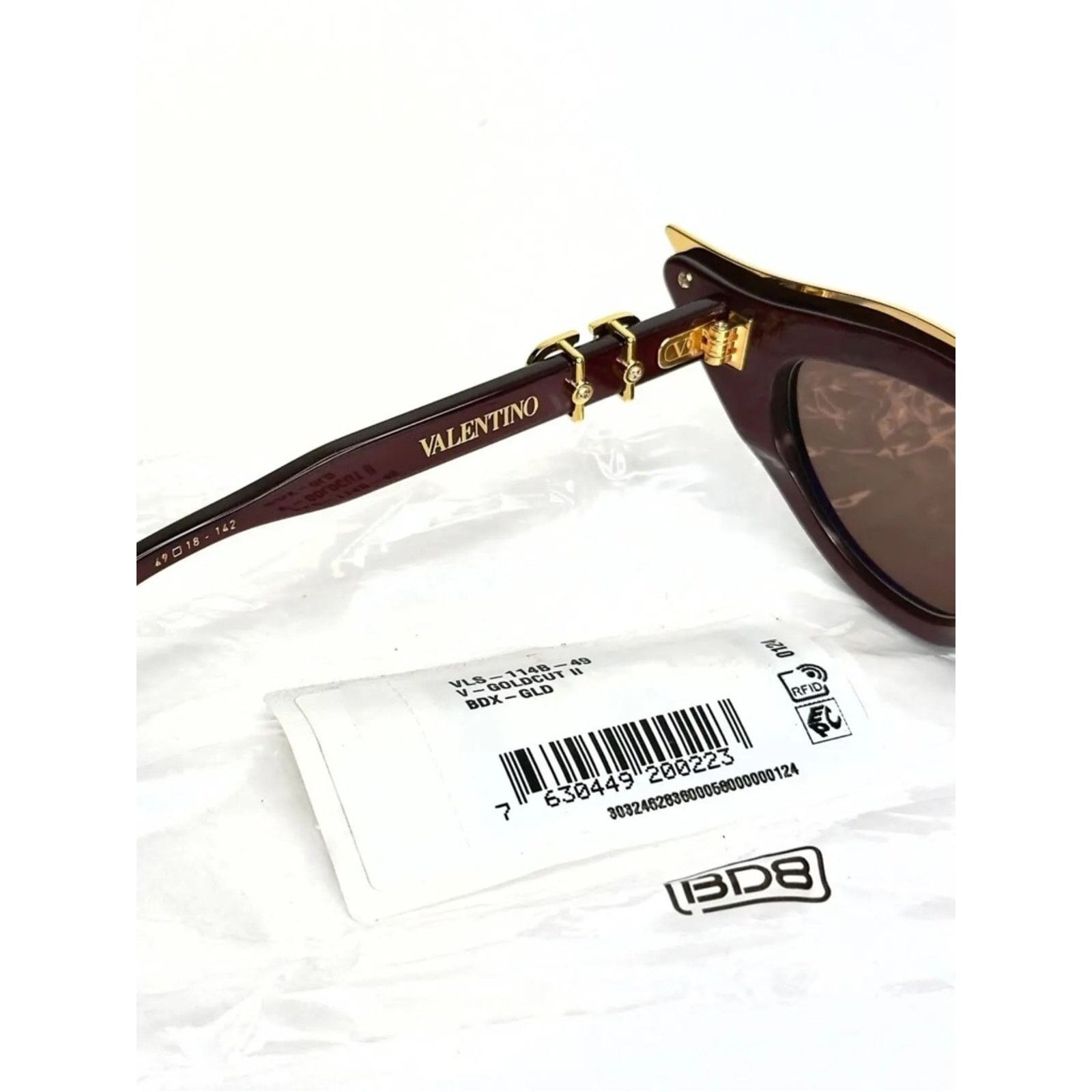 Valentino New Valentino VLS 114B Burgundy Cat-Eye Sunglasses Authentic Size ONE SIZE - 8 Thumbnail