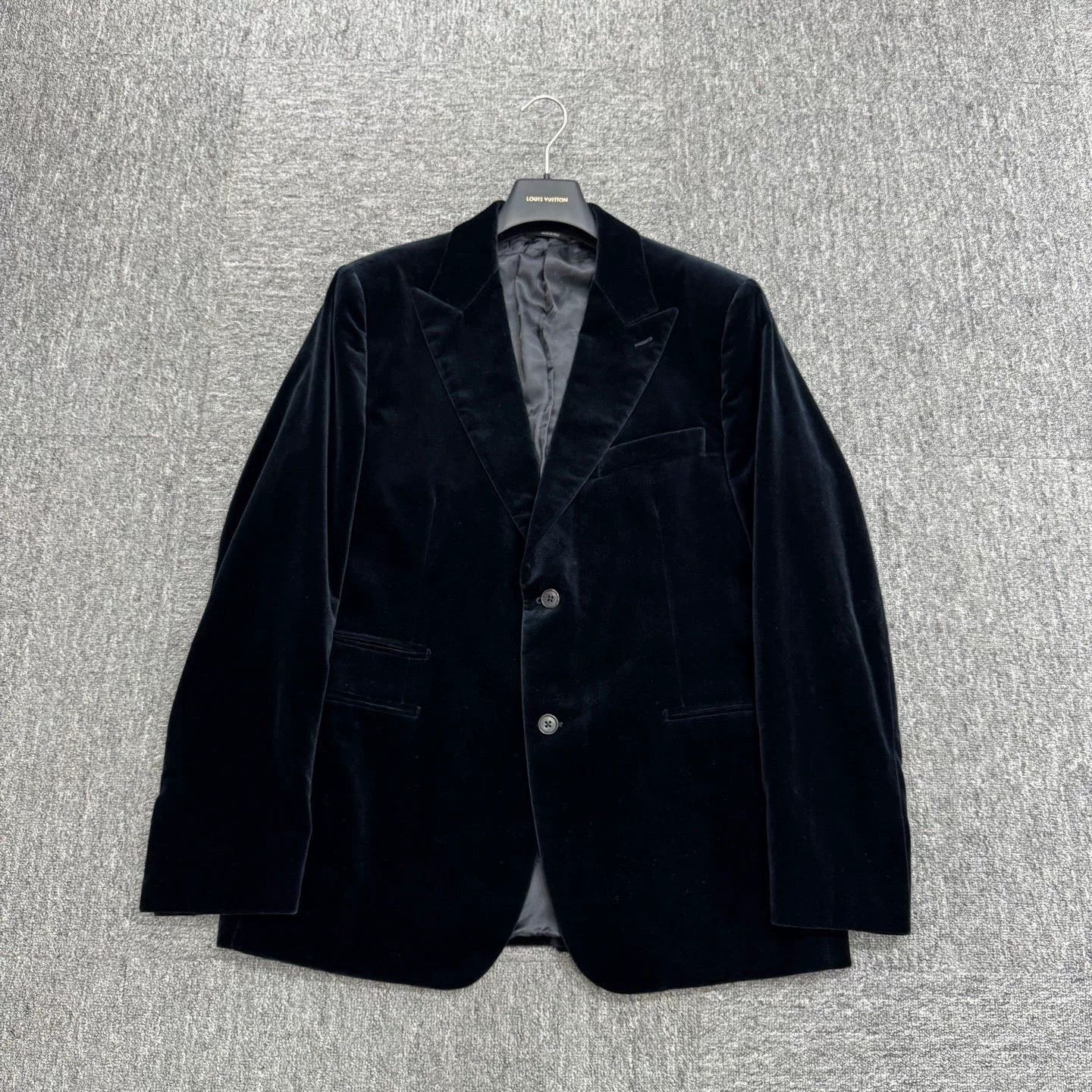 Hermes hermes velvet blazer in excellent condition Size US XXL / EU 58 / 5 - 1 Thumbnail