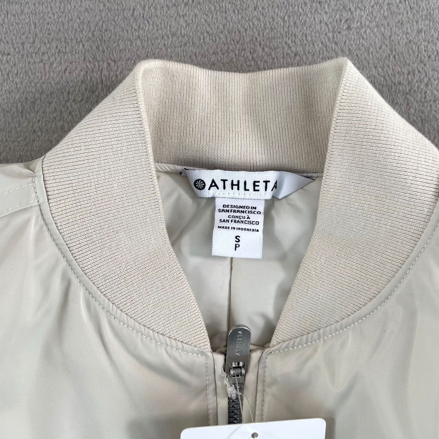 Athleta Athleta Bomber Jacket Women Small Bone DWR Full Zip Performance Active NWT Size S / US 4 / IT 40 - 2 Thumbnail