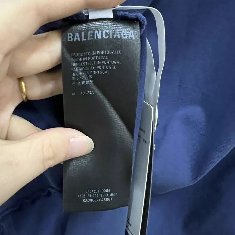 Balenciaga Balenciaga Dark Blue Letter Print Short Sleeve Size US M / EU 48-50 / 2 - 4 Thumbnail