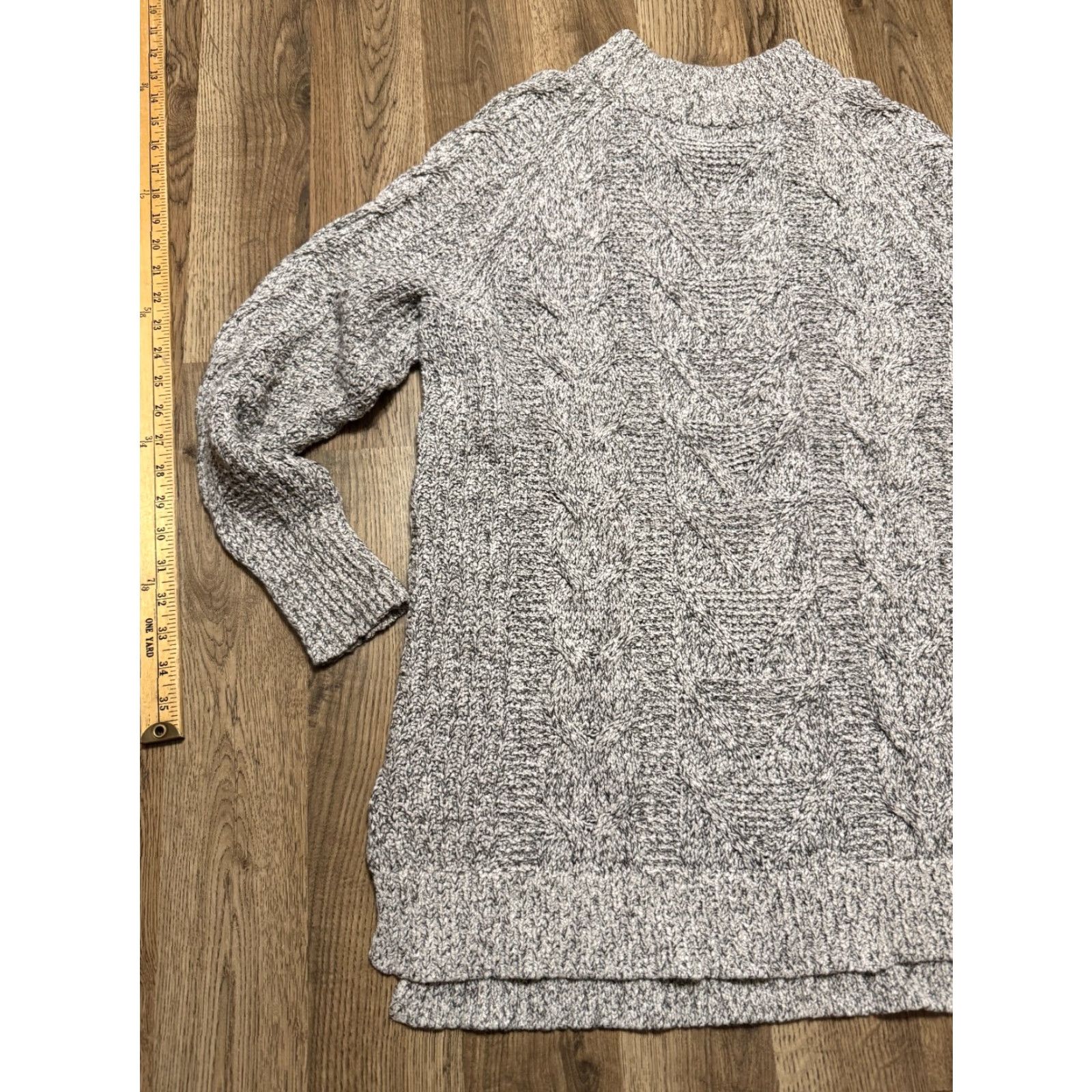Old Navy VINTAGE? (No) Old Navy Sweater Women's XL Gray White Pullover Crew Neck Knit Card? Size XL / US 12-14 / IT 48-50 - 3 Thumbnail