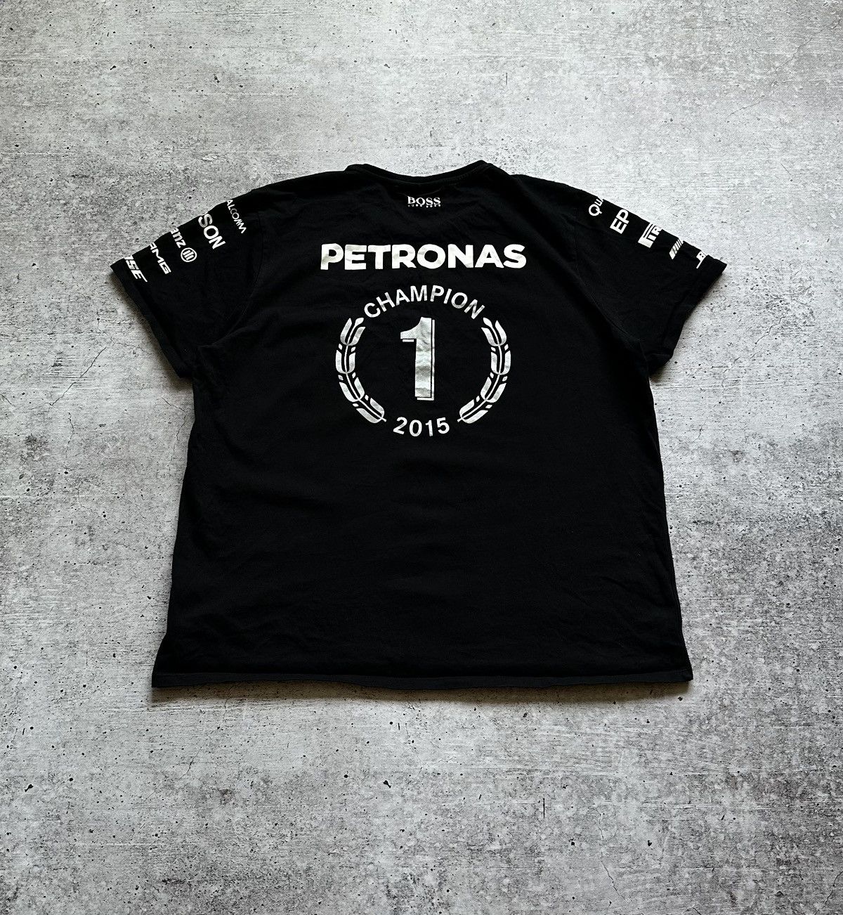 Mercedes-Benz × Vintage Mercedes-Benz F1 Team 2014/15 Champion T Shirt Size US XXL / EU 58 / 5 - 14 Thumbnail