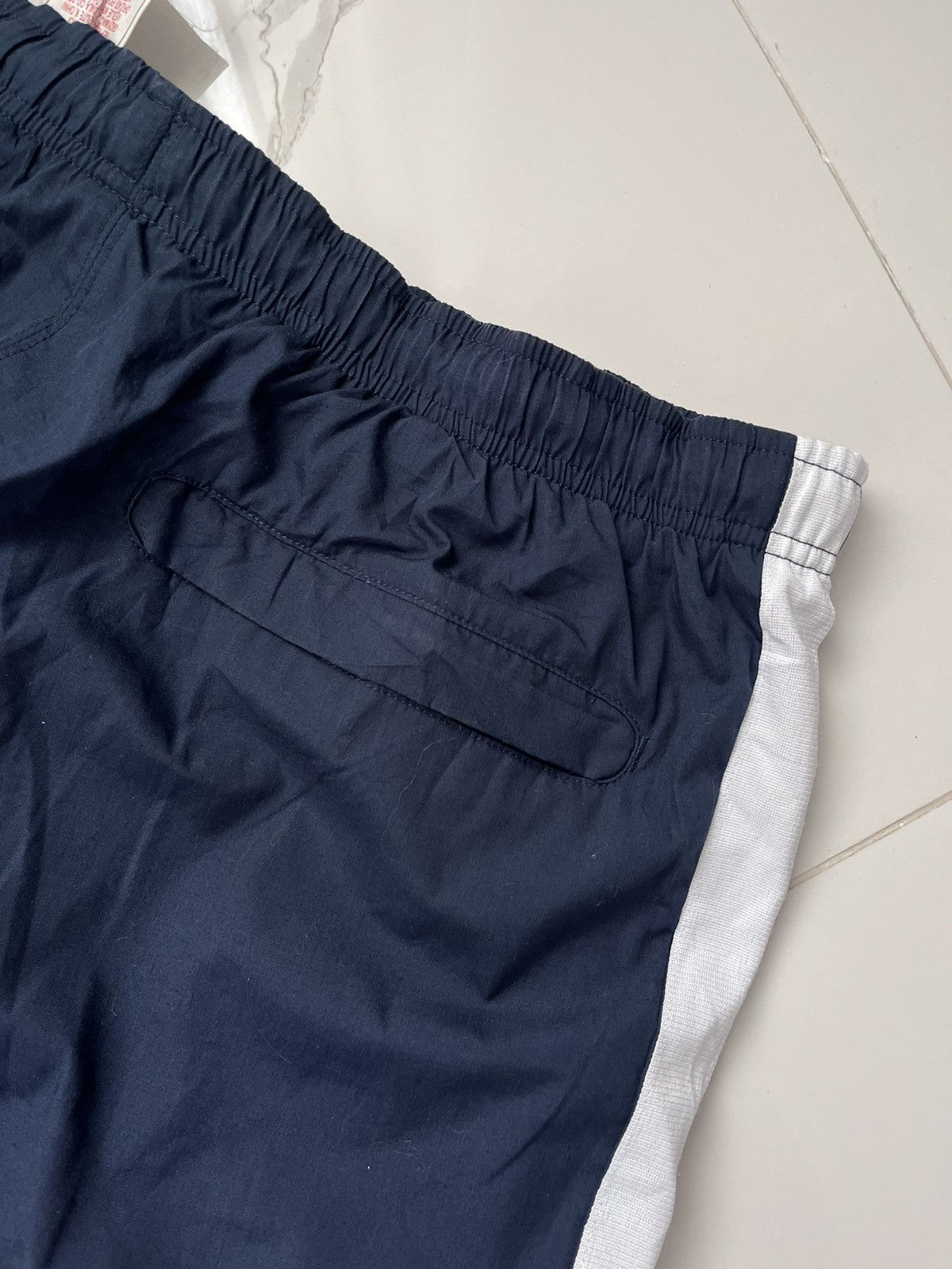 Nike 00’s NIKE VINTAGE BAGGY SWOOSH LOGO RARE Y2K TRACK PANTS Size US 36 / EU 52 - 6 Thumbnail