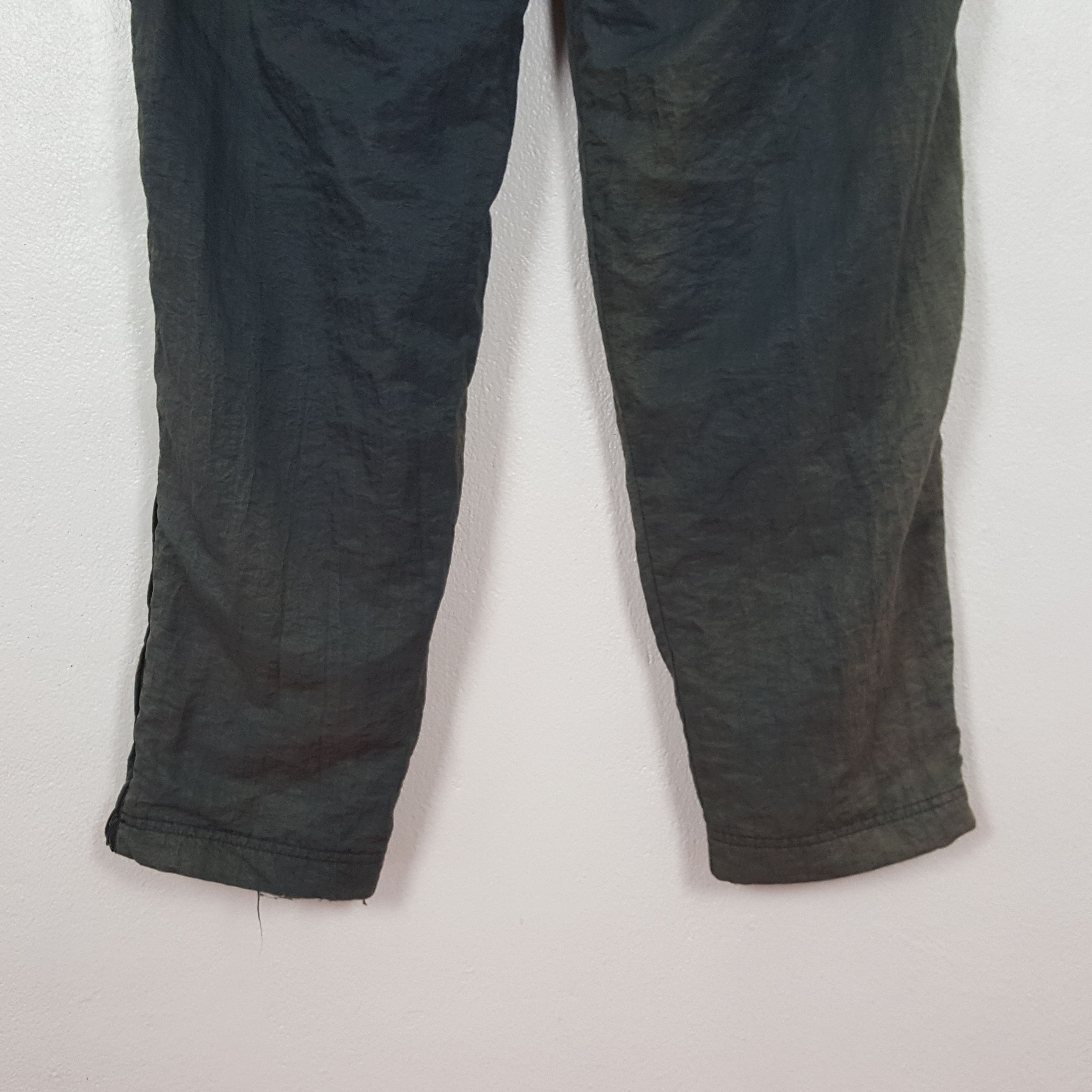 Nike Vintage Nike Air Jordan Distressed Pants C318N8 Size US 32 / EU 48 - 6 Thumbnail
