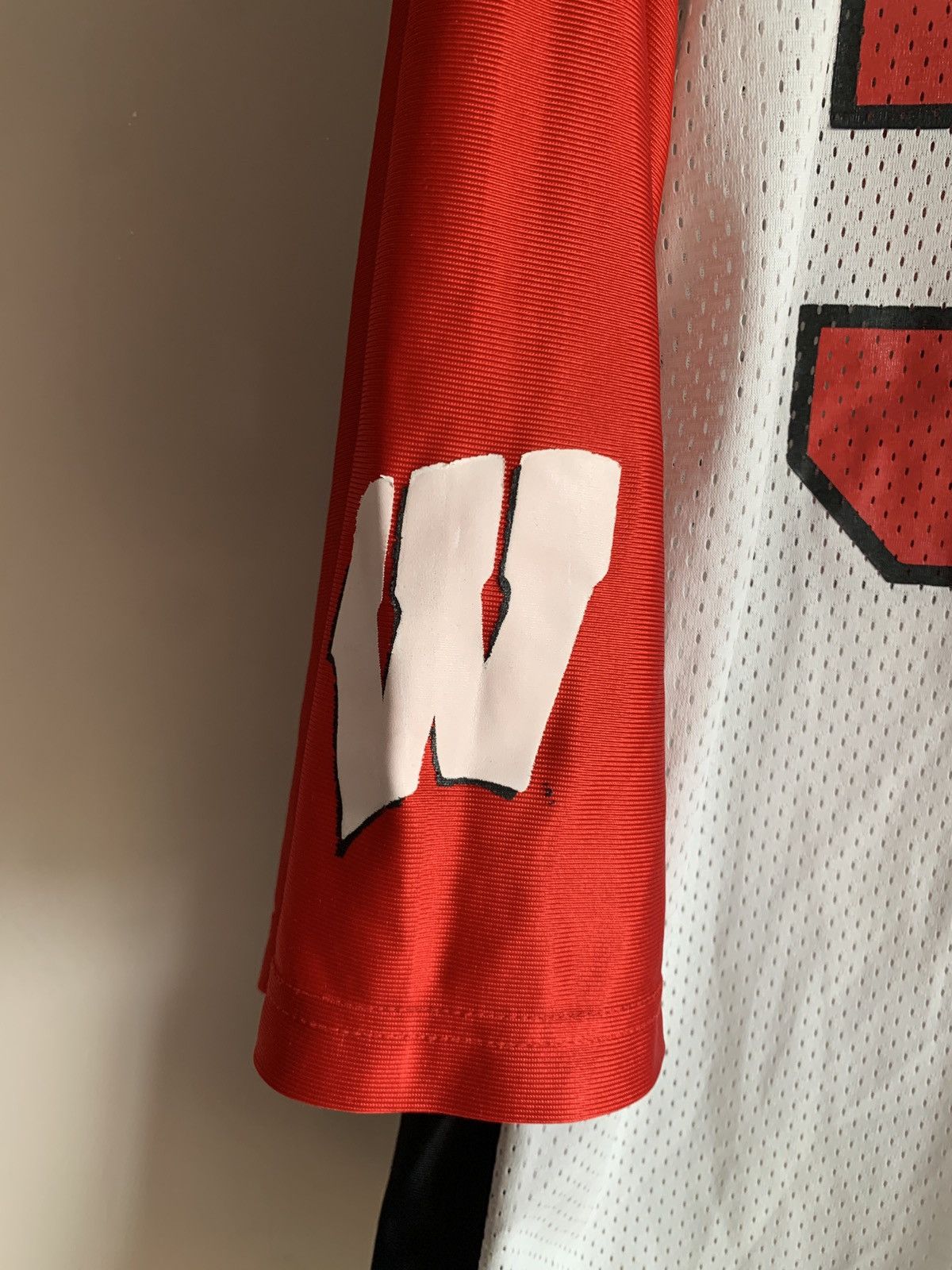 Starter Wisconsin Badgers Starter Vintage Tee Shirt Size L Size US L / EU 52-54 / 3 - 3 Thumbnail