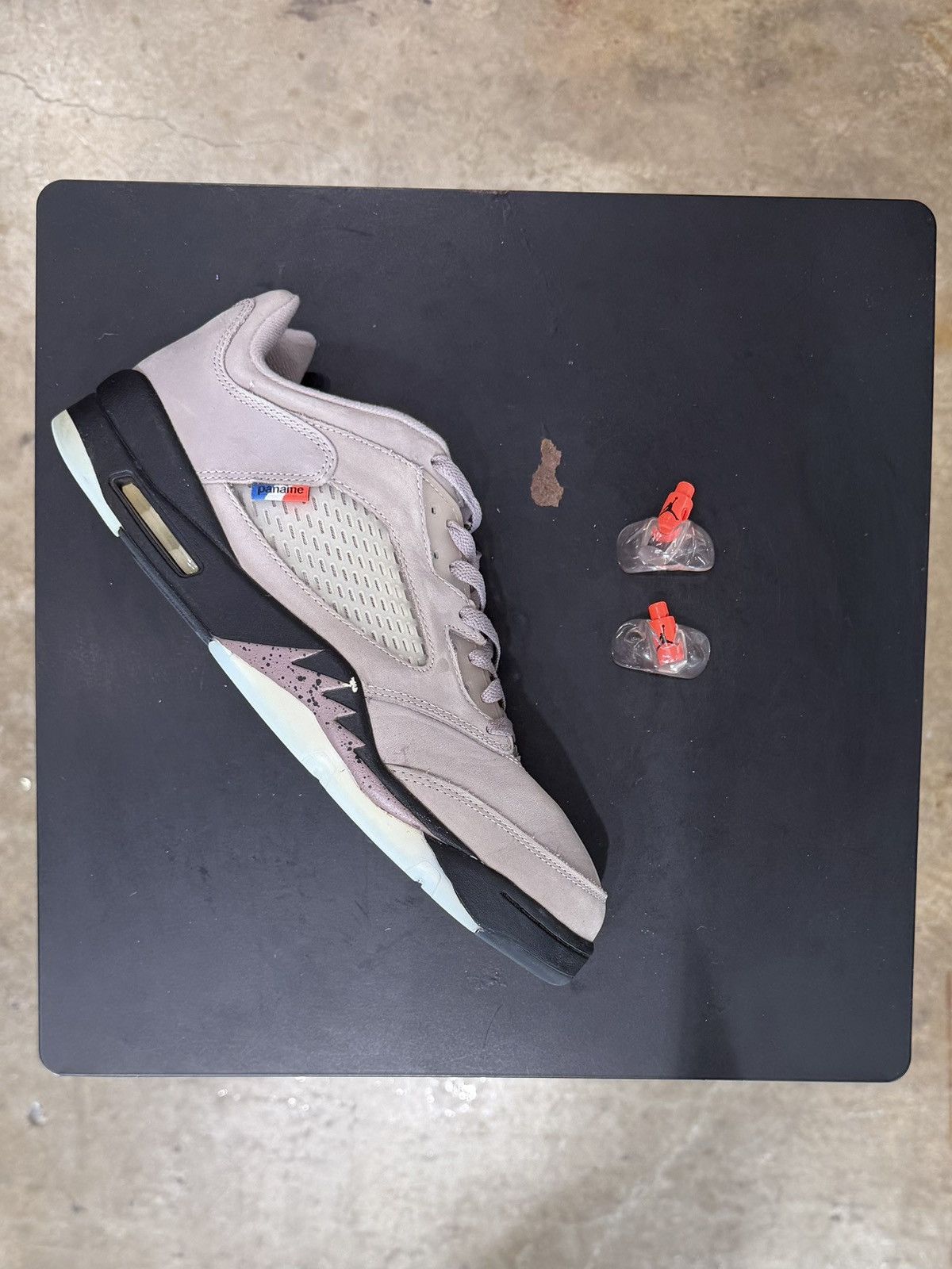 Jordan Brand Air Jordan 5 Low PSG Size 12 (2022) Size US 12 / EU 45 - 11 Thumbnail