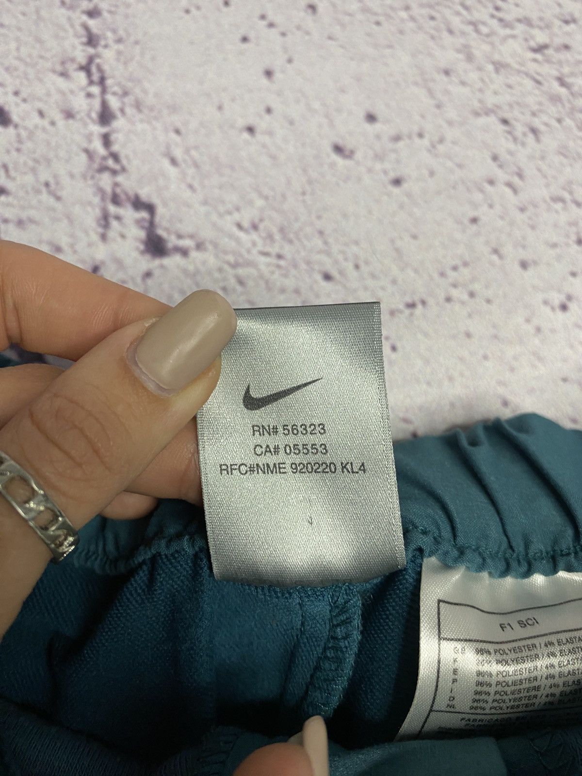 Nike 🤘🏻MENS vintage shorts Nike streetwear y2k🤘🏻 Size US 36 / EU 52 - 6 Thumbnail
