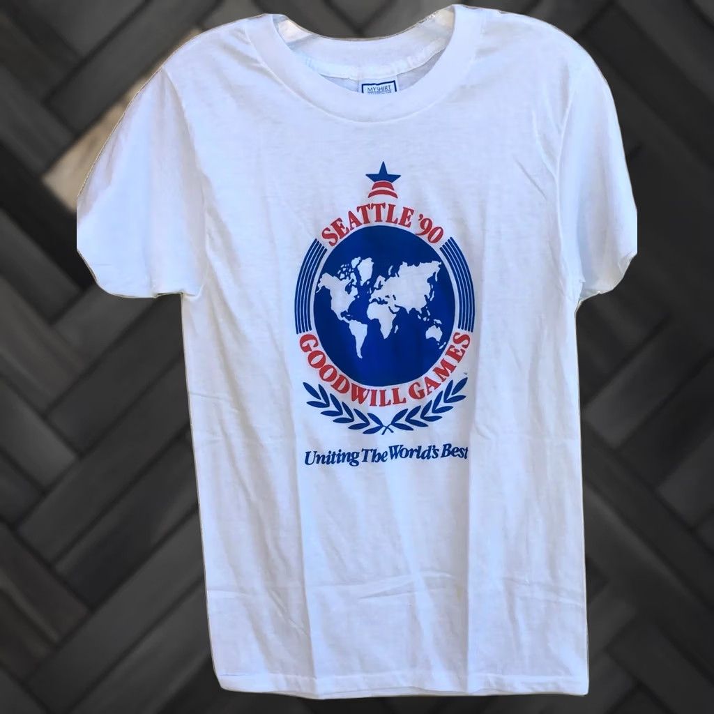 Vintage VINTAGE Seattle 90s Goodwill Games Uniting The World’s Best T-Shirt M 38-40 White Mens Short Sleeve Graphic Tee Size US M / EU 48-50 / 2 - 1 Thumbnail