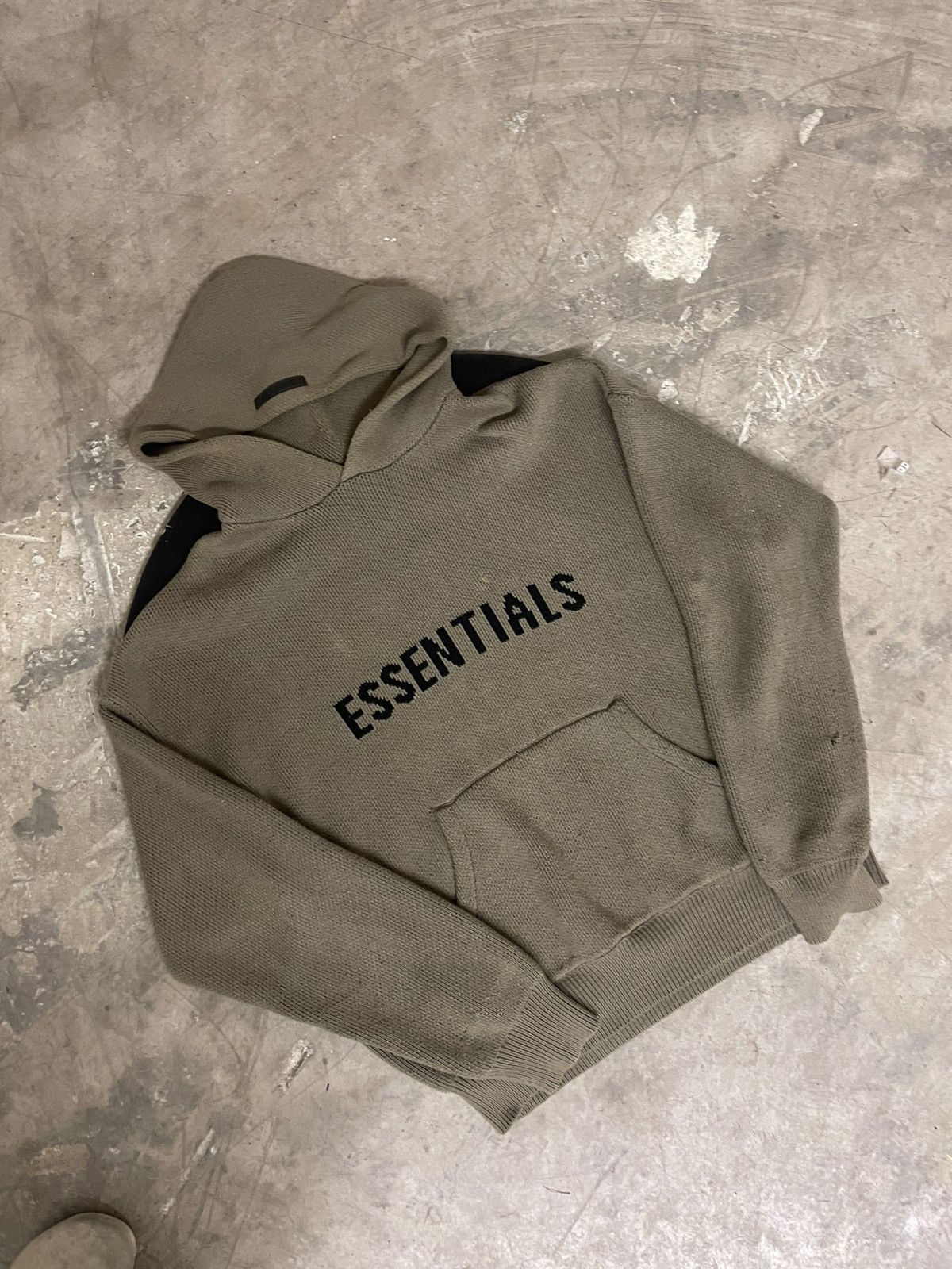 人気!FEAR OF GOD Essentials Pullover Knit Logo Hoodie|FOG Fear of God Essentials Knit Pullover Hoodie (SS21) Cement
