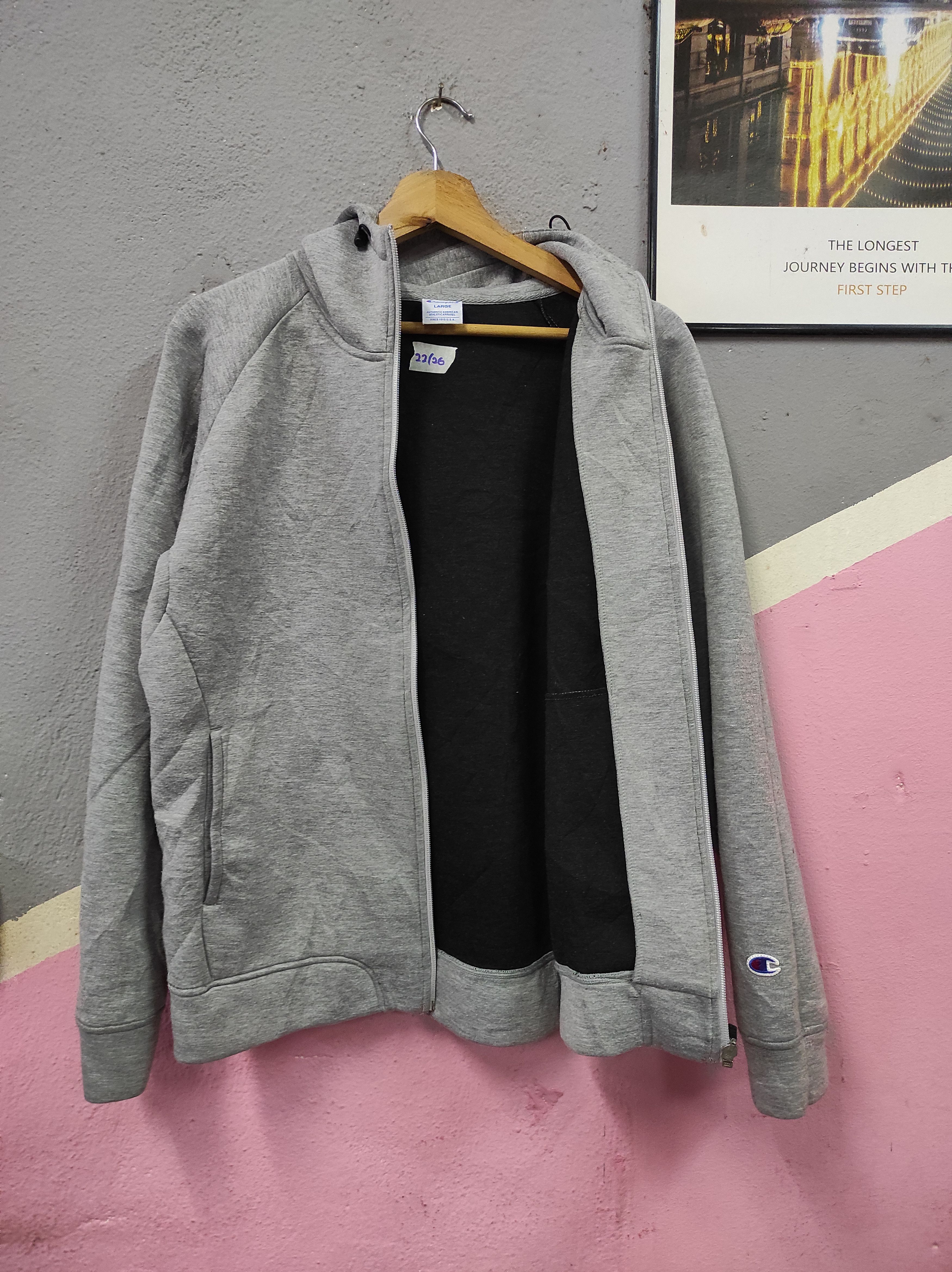 Champion CHAMPION JACKET HOODED Size US L / EU 52-54 / 3 - 2 Thumbnail