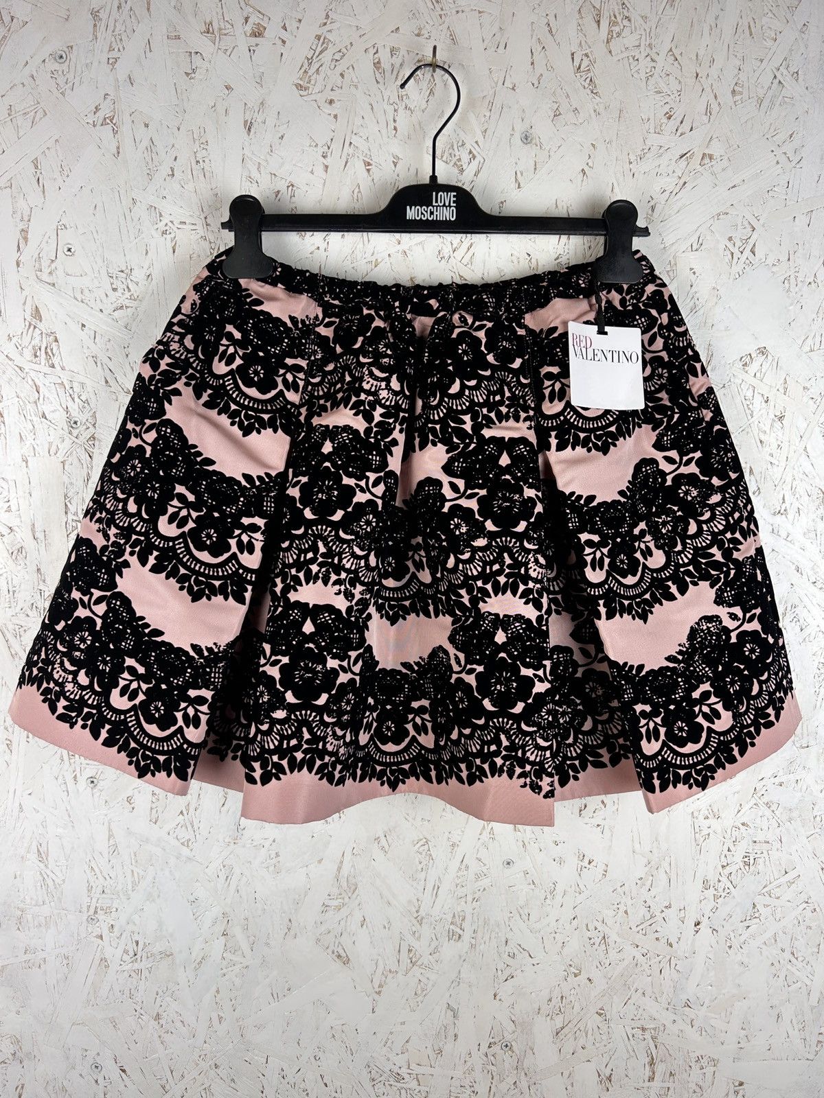 RED Valentino BNWT Valentino Red Velvet Lace Cute Design Skirt Size 26" / US 2 / IT 38 - 1 Thumbnail