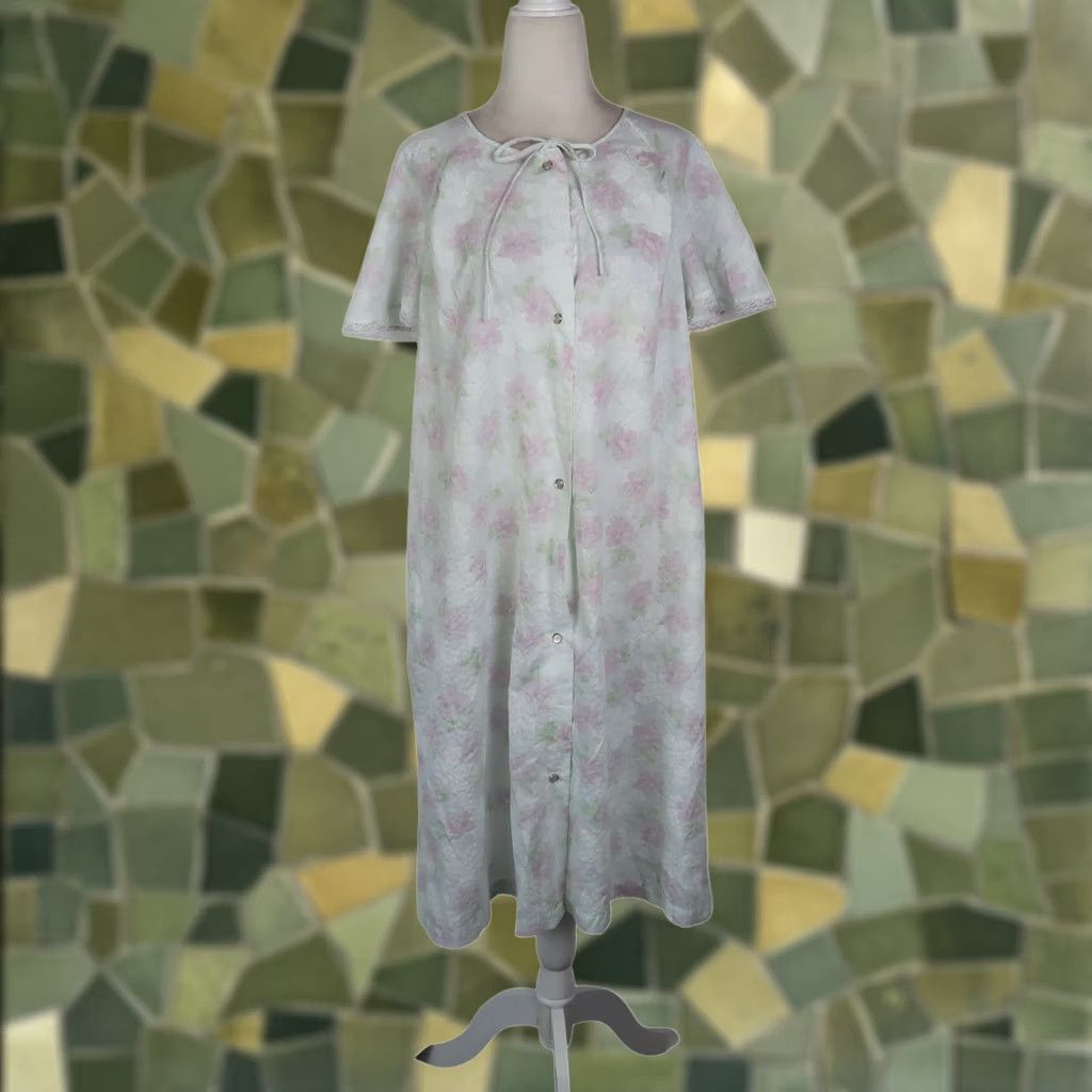 Vintage VINTAGE Lorraine White Floral Print House Dress Nightgown S Dress Women 80s Short Sleeve Cotton Polyester Floral 80s Womens Size S / US 4 / IT 40 - 1 Thumbnail