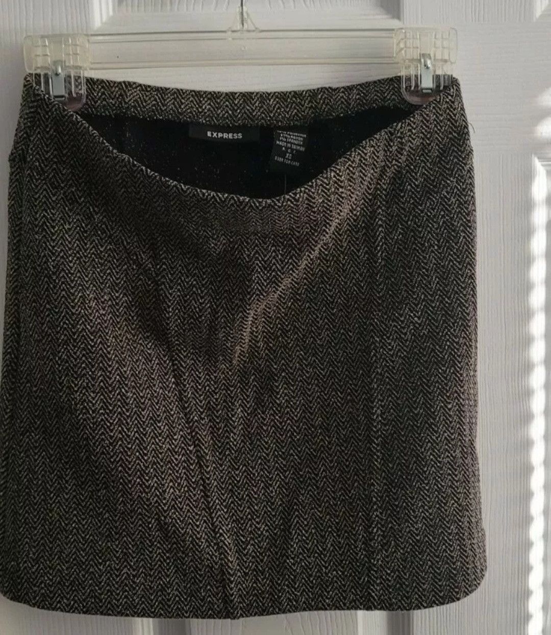 Express NWT Express Gray Black Skirt Size XS Size 25" / US 0 / IT 36 - 1 Thumbnail