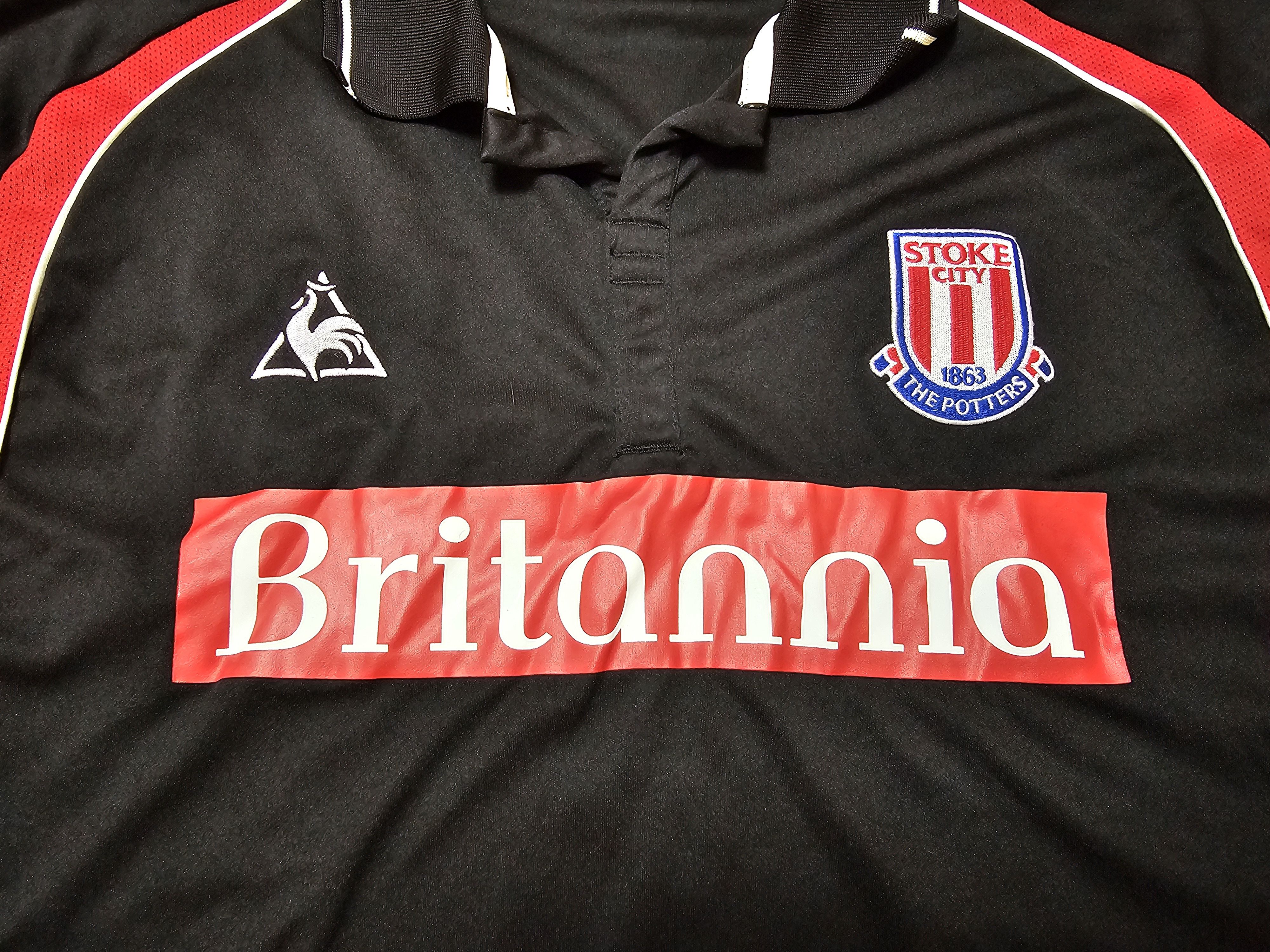 Vintage STOKE CITY 2009 2010 AWAY FOOTBALL SHIRT SOCCER JERSEY Size US L / EU 52-54 / 3 - 3 Thumbnail
