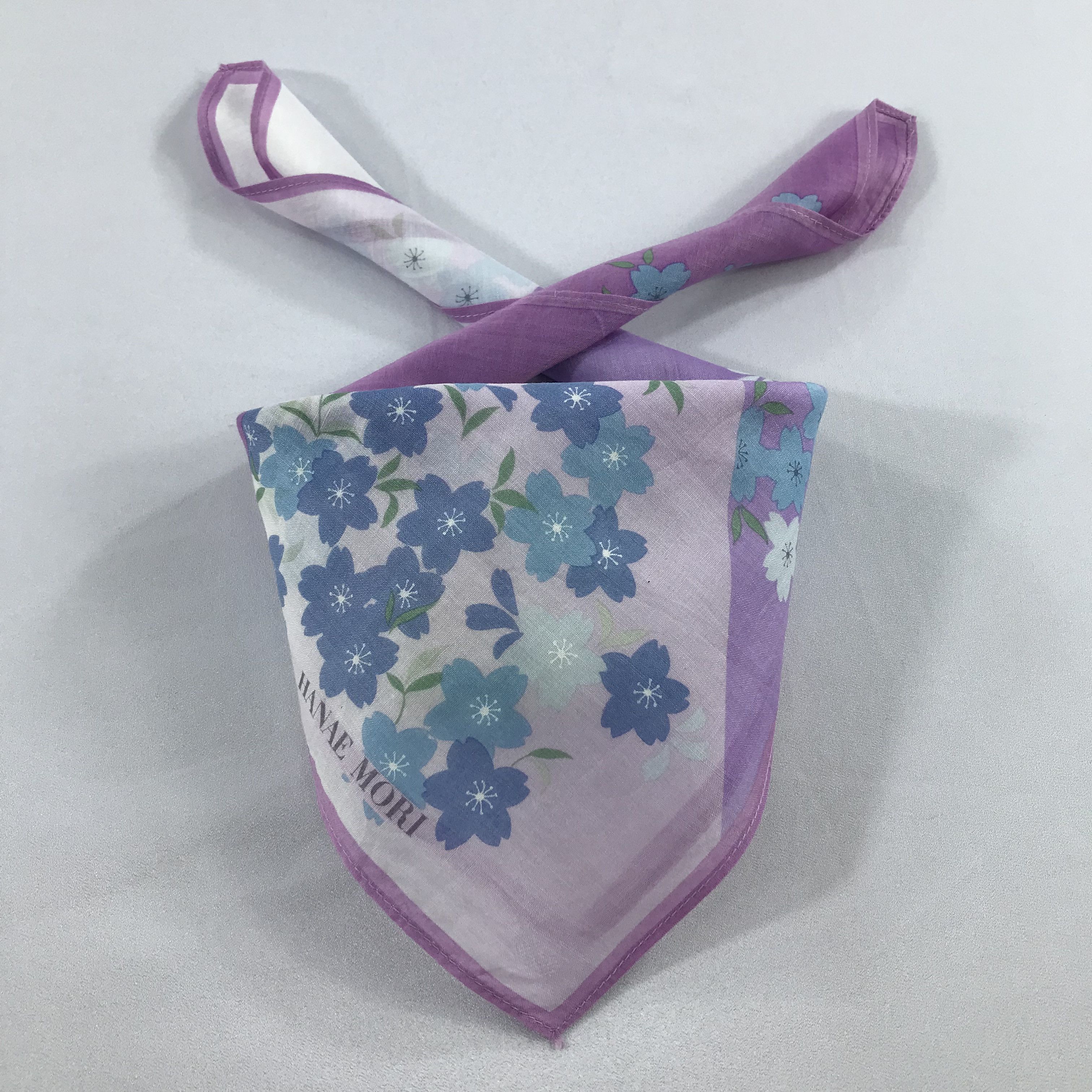 Hanae Mori × Vintage Hanae Mori Bandana / Handkerchief / Neckerchief - S2051 Size ONE SIZE - 3 Thumbnail