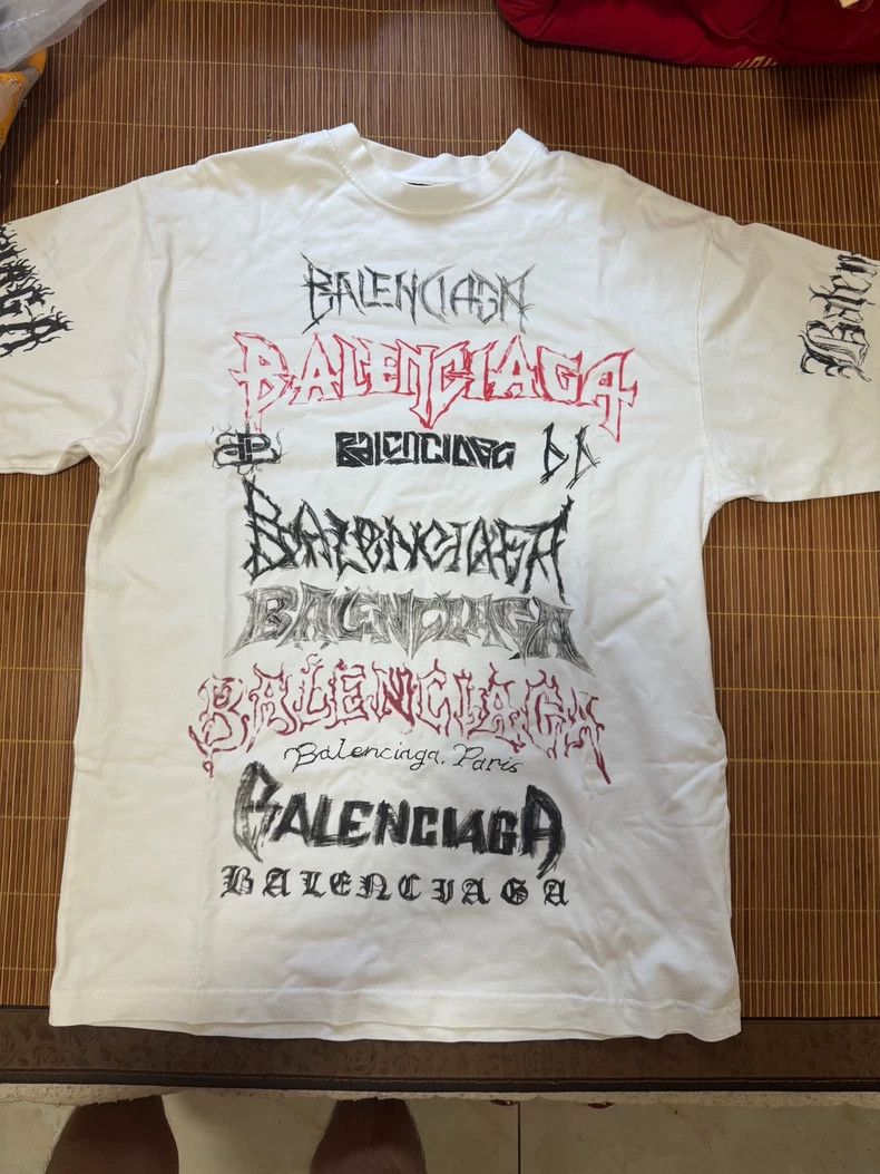 Balenciaga Balenciaga Dragon Year Graffiti T-shirt - dmc Size US XS / EU 42 / 0 - 1 Thumbnail