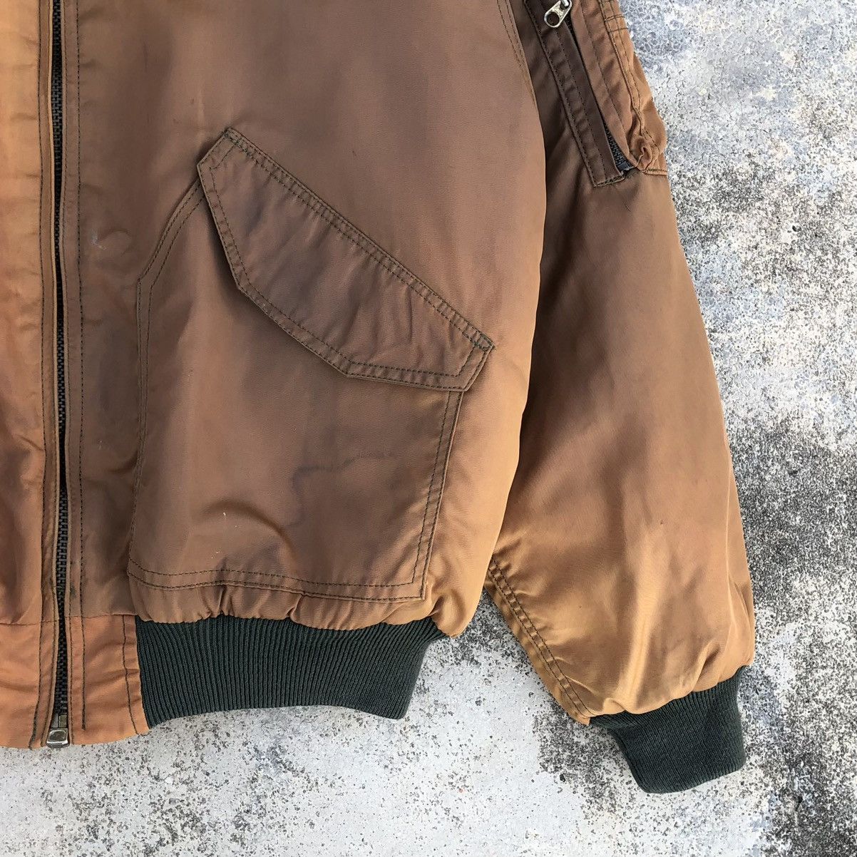 Vintage Vintage Flyer’s Man Intermediate CWU 45P Faded Bomber Jacket Size US L / EU 52-54 / 3 - 4 Thumbnail