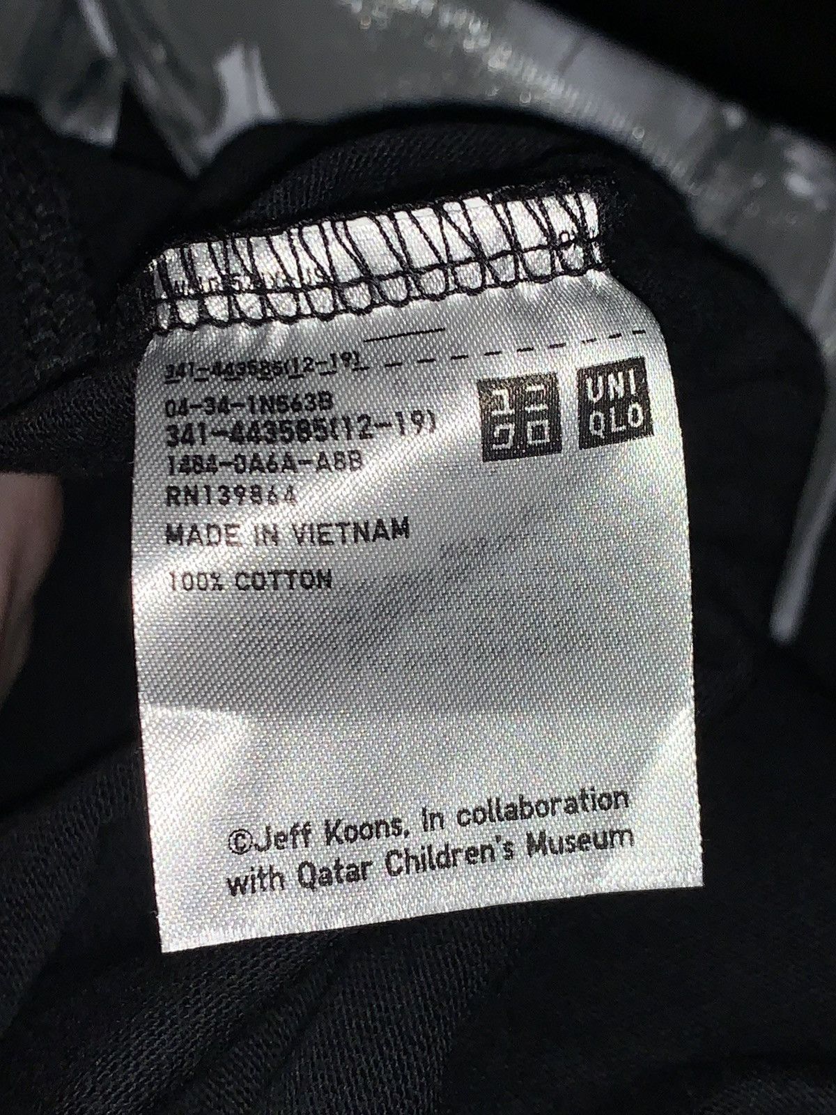 Designer × Uniqlo *RARE* Jeff Koons Rabbit 1986 Art Museum Figure Uniqlo Shirt Size US XL / EU 56 / 4 - 9 Thumbnail