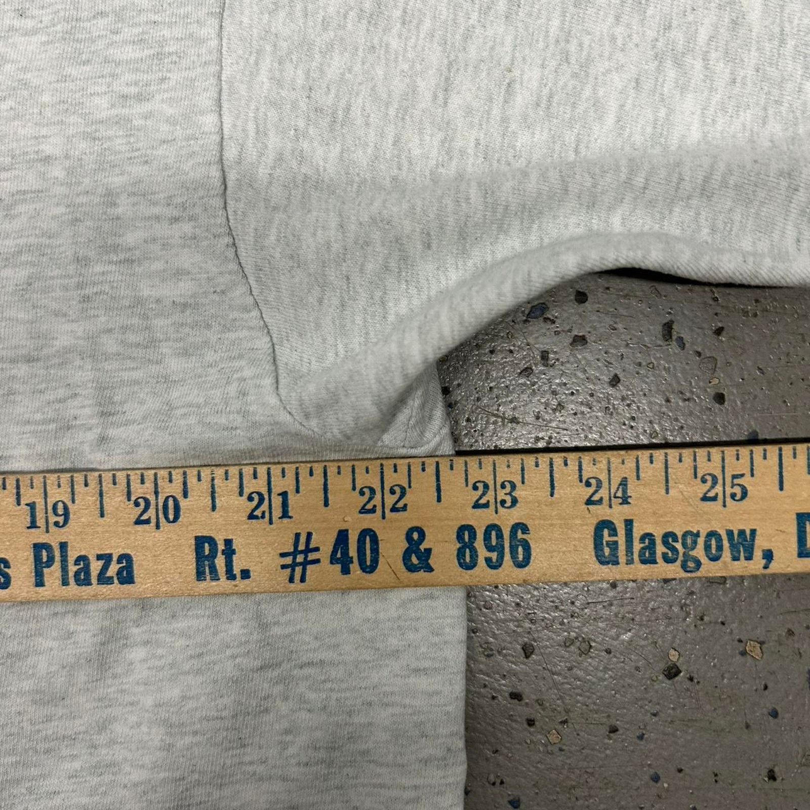 Fruit Of The Loom Grey vintage 90s "Over What Hill?" t-shirt Size US XL / EU 56 / 4 - 5 Thumbnail