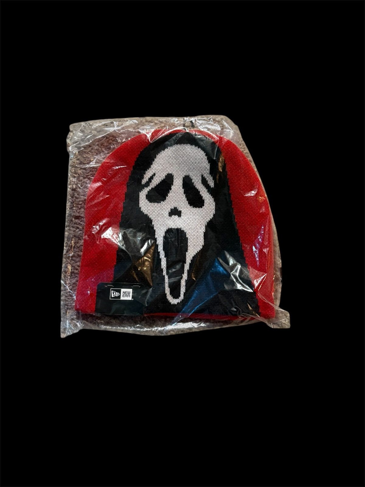 Supreme Supreme New Era Ghostface Beanie Red Size ONE SIZE - 1 Thumbnail