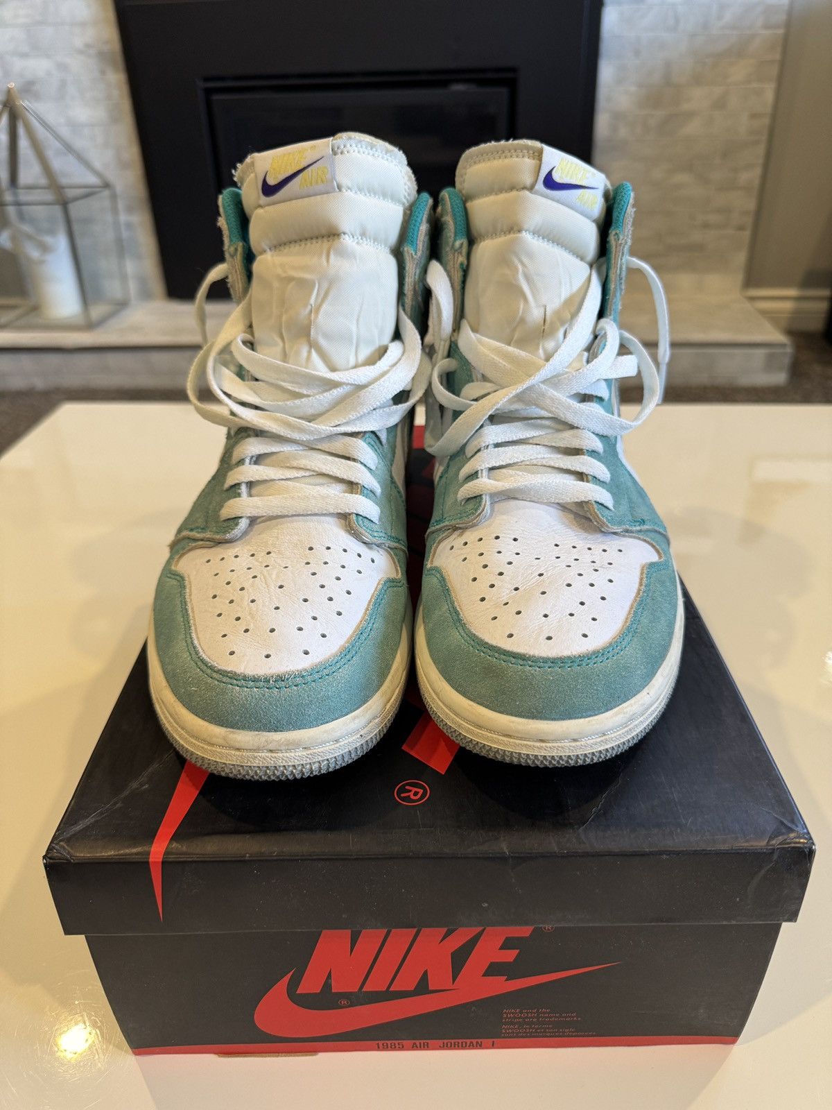 Jordan Brand Air Jordan 1 High OG Turbo Green 2019 Size US 11 / EU 44 - 3 Thumbnail