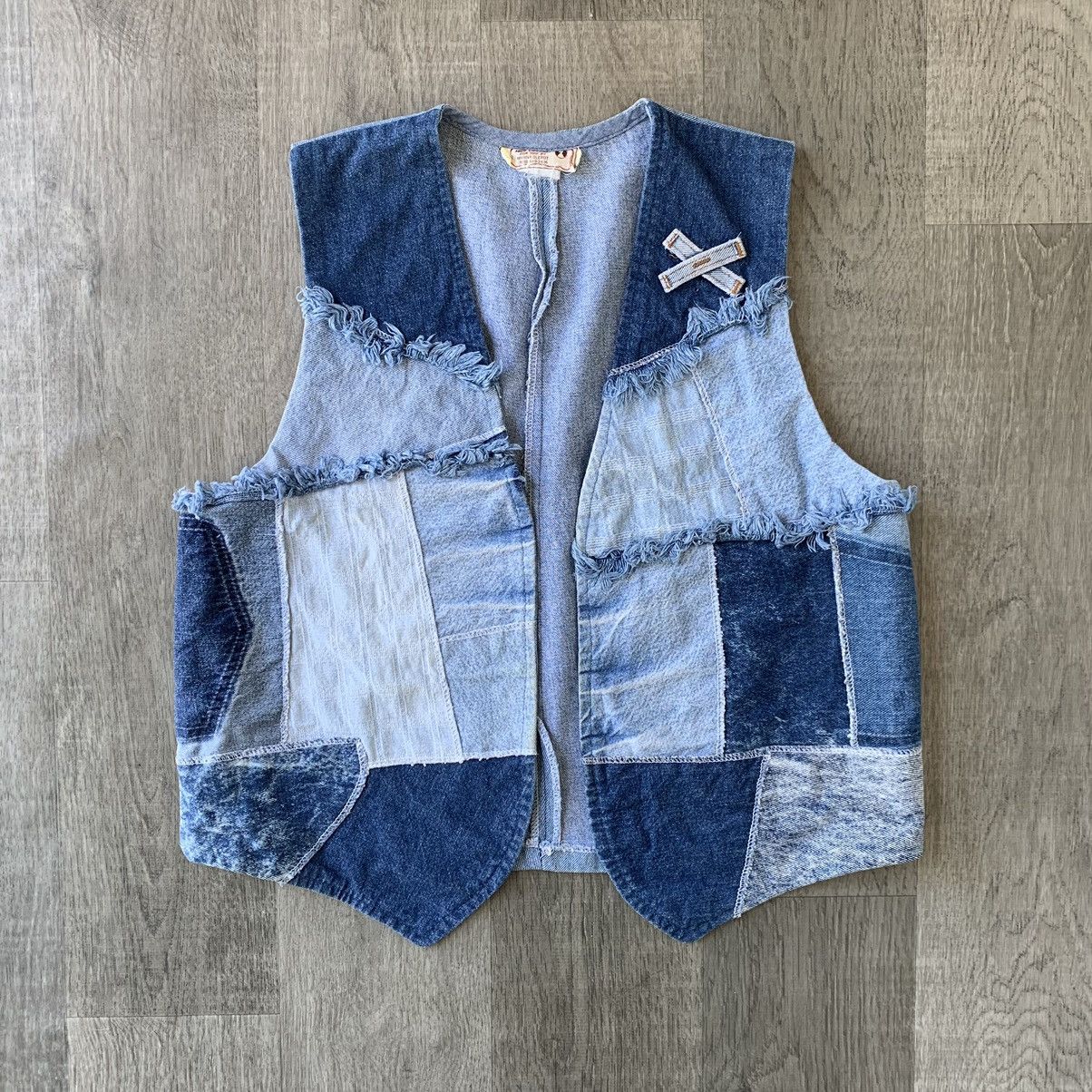 Vintage Vintage Blue Denim Patchwork Vest Size L / US 10 / IT 46 - 1 Thumbnail